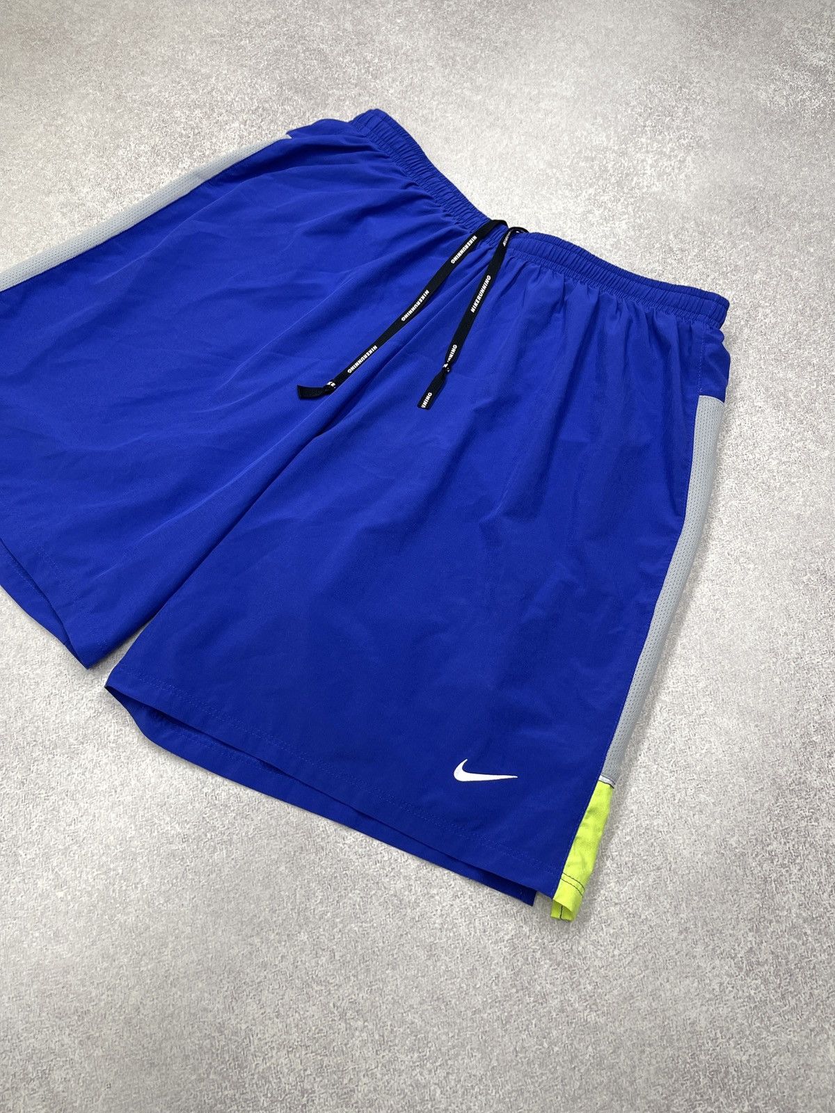 Nike Mens Nike Running 2in1 Shorts and Legging Blue Drill Y2K Size US 32 / EU 48 - 4 Thumbnail