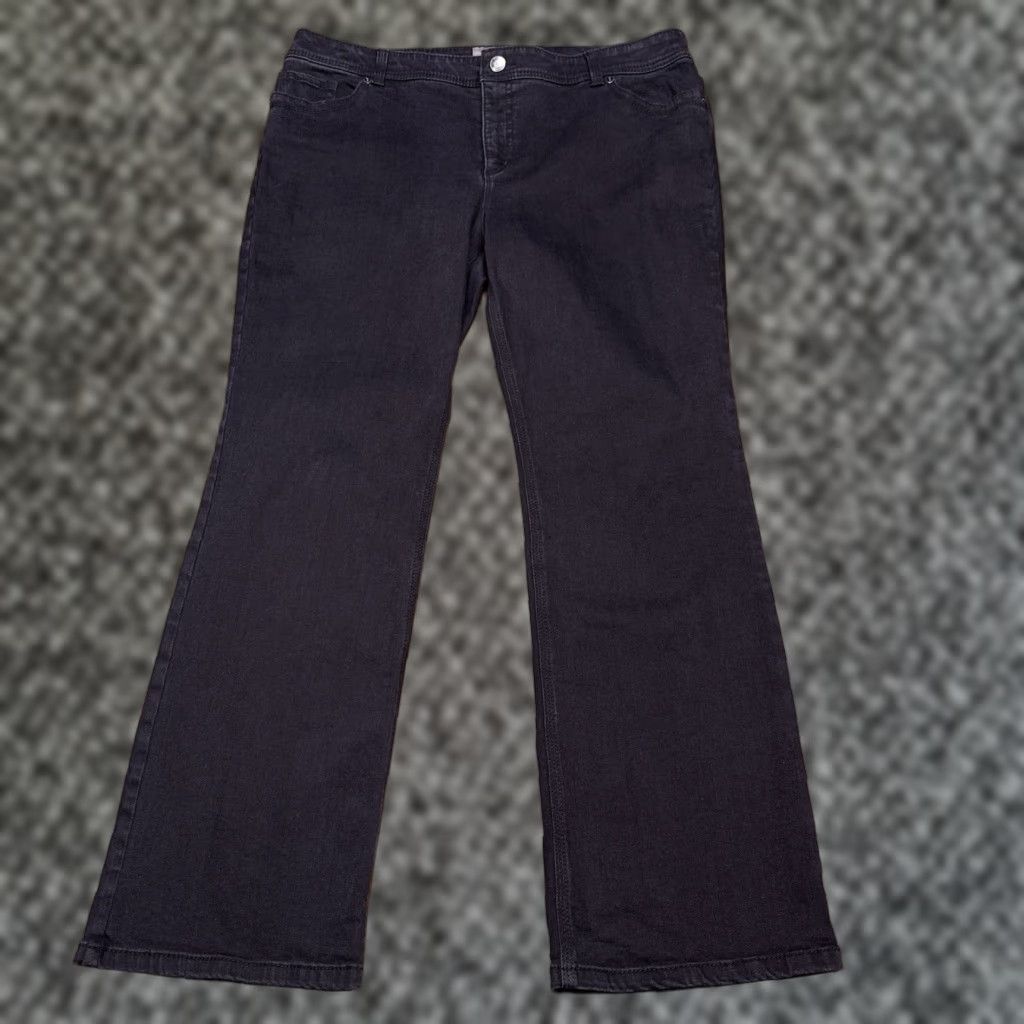 Vintage Chicos Slimming Bootcut Jeans Womens 2.5 Short Black Denim Jeans Slimming Rise Mid 8.5-10.5 5-Pocket City Logo Button Zip Womens Size 26" / US 2 / IT 38 - 1 Thumbnail