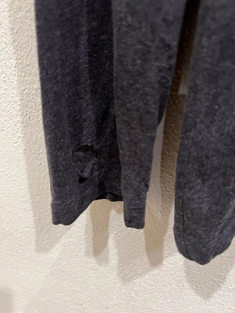 Narcotic GDC Japanese Brand Uniqlo X GDC Long Sleeve Size US S / EU 44-46 / 1 - 8 Thumbnail