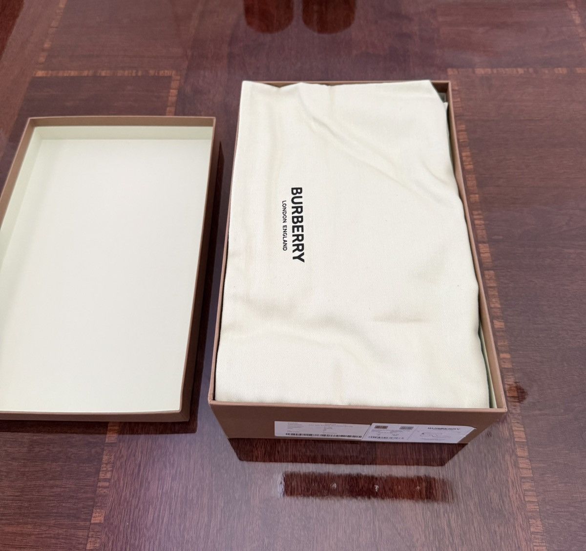 Burberry Burberry TB heels Size US 5 / IT 35 - 12 Thumbnail