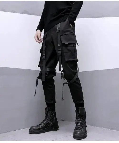 Japanese Brand Techwear Black Cargo Pants Size US 32 / EU 48 - 1 Thumbnail