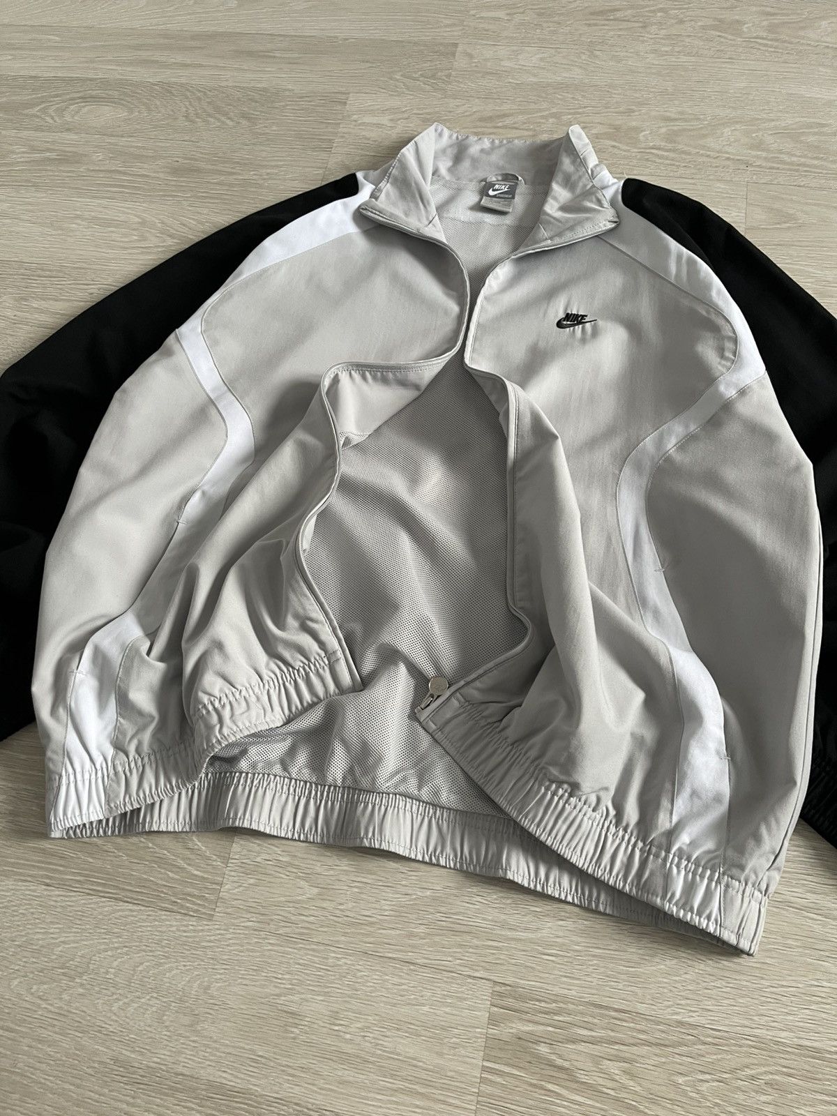 Nike Vtg Nike 00s Y2k Nylon Retro Windbreaker Zip Track Jacket Size US XL / EU 56 / 4 - 5 Thumbnail