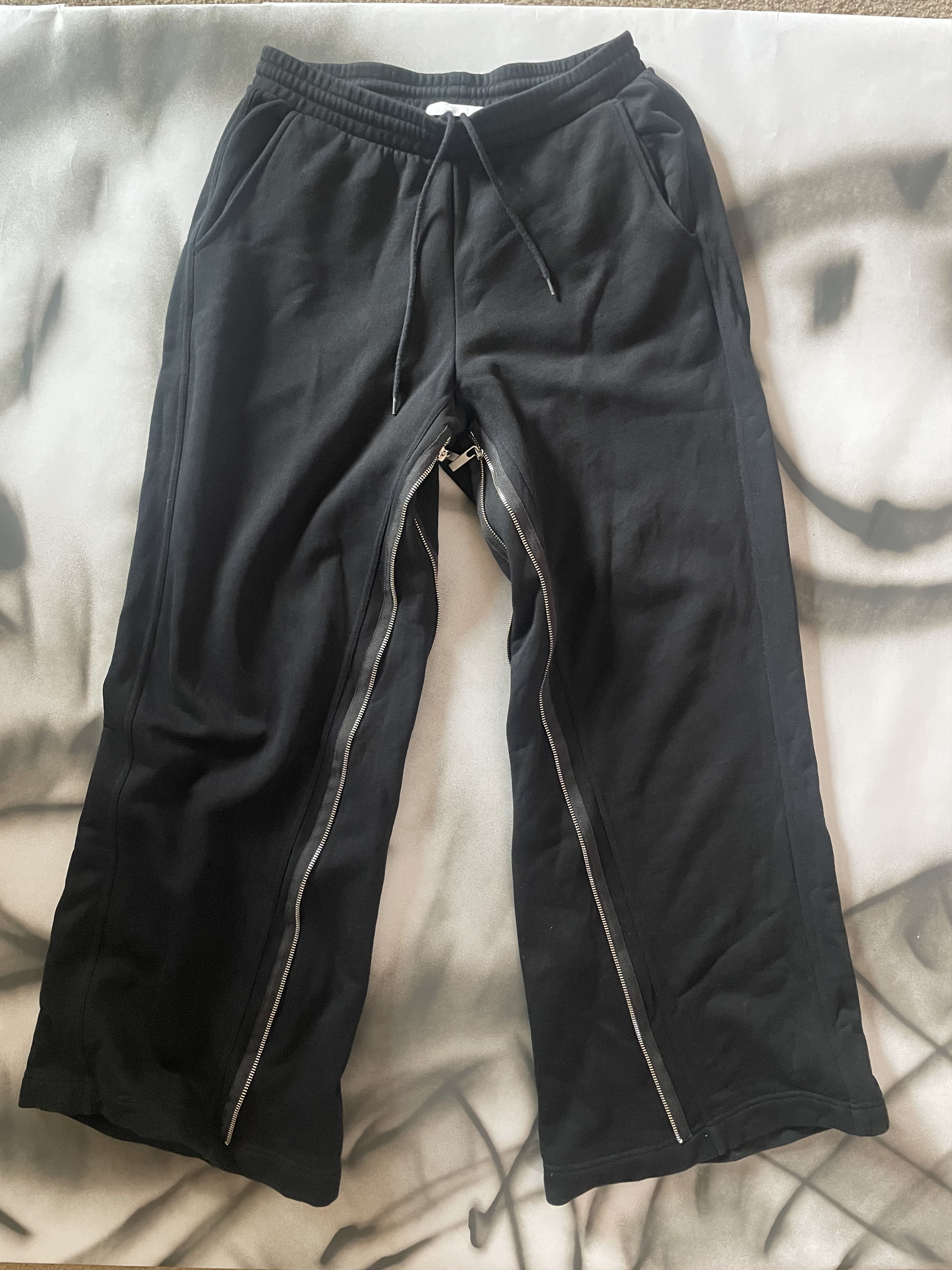 Helmut Lang Helmut Lang inside zipper sweatpants Size US 32 / EU 48 - 1 Thumbnail