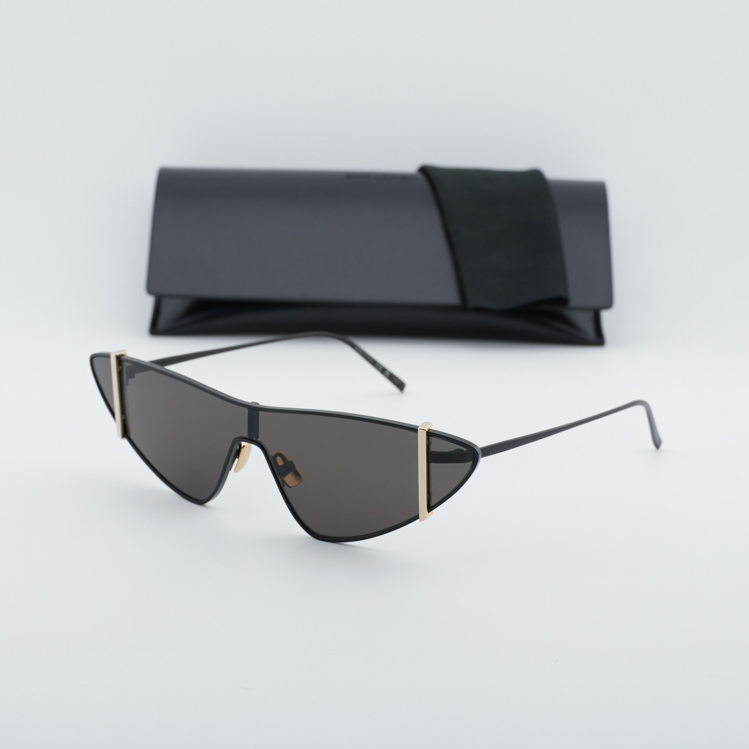 Saint Laurent Paris Saint Laurent SL536 001 Sunglasses Black Rimless Shield Fram Size ONE SIZE - 10 Thumbnail