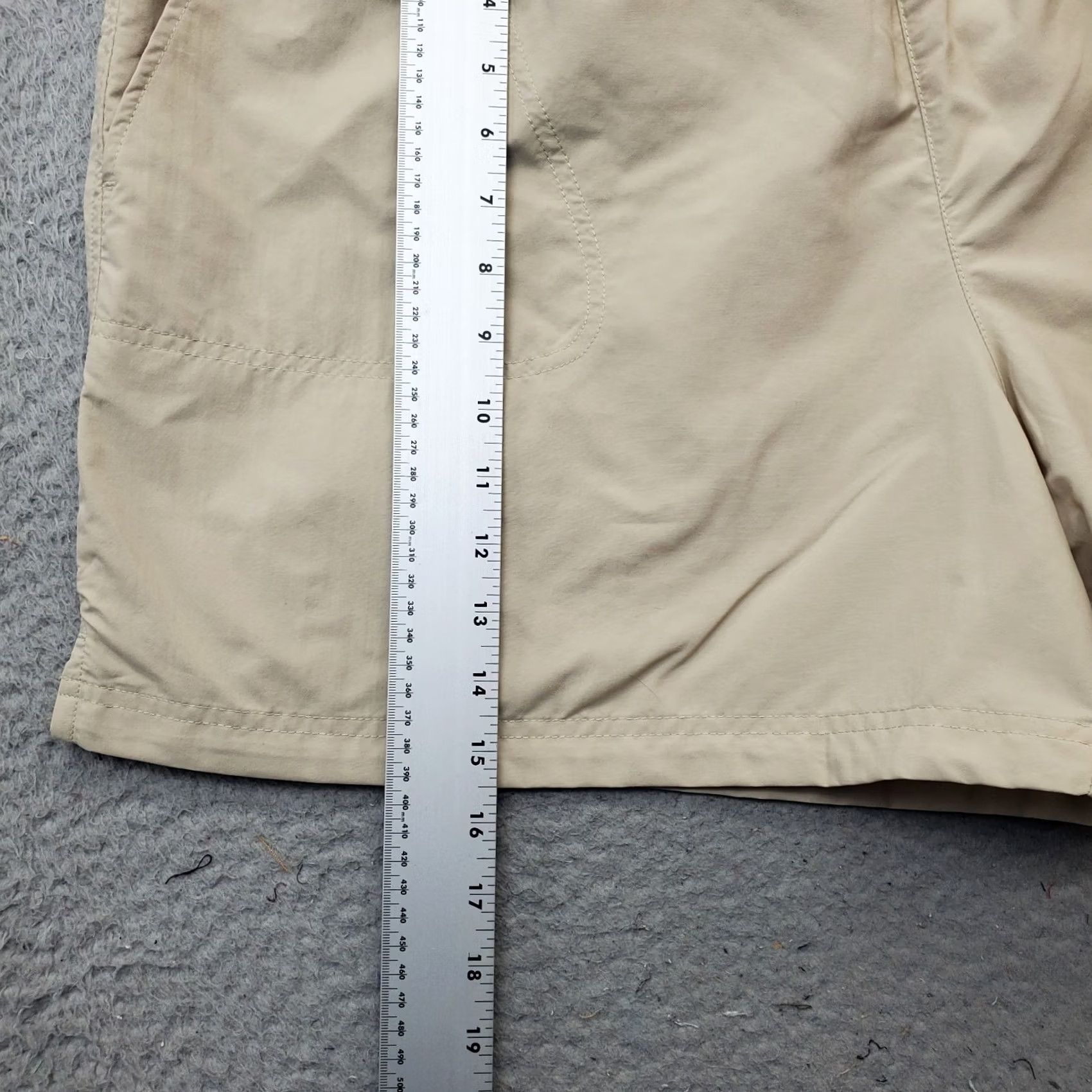 Vintage Columbia Sandy River Shorts Womens XXL Tan Omni-Shade Regular Fit Elastic Waist Size 40" / US 18 - 3 Thumbnail