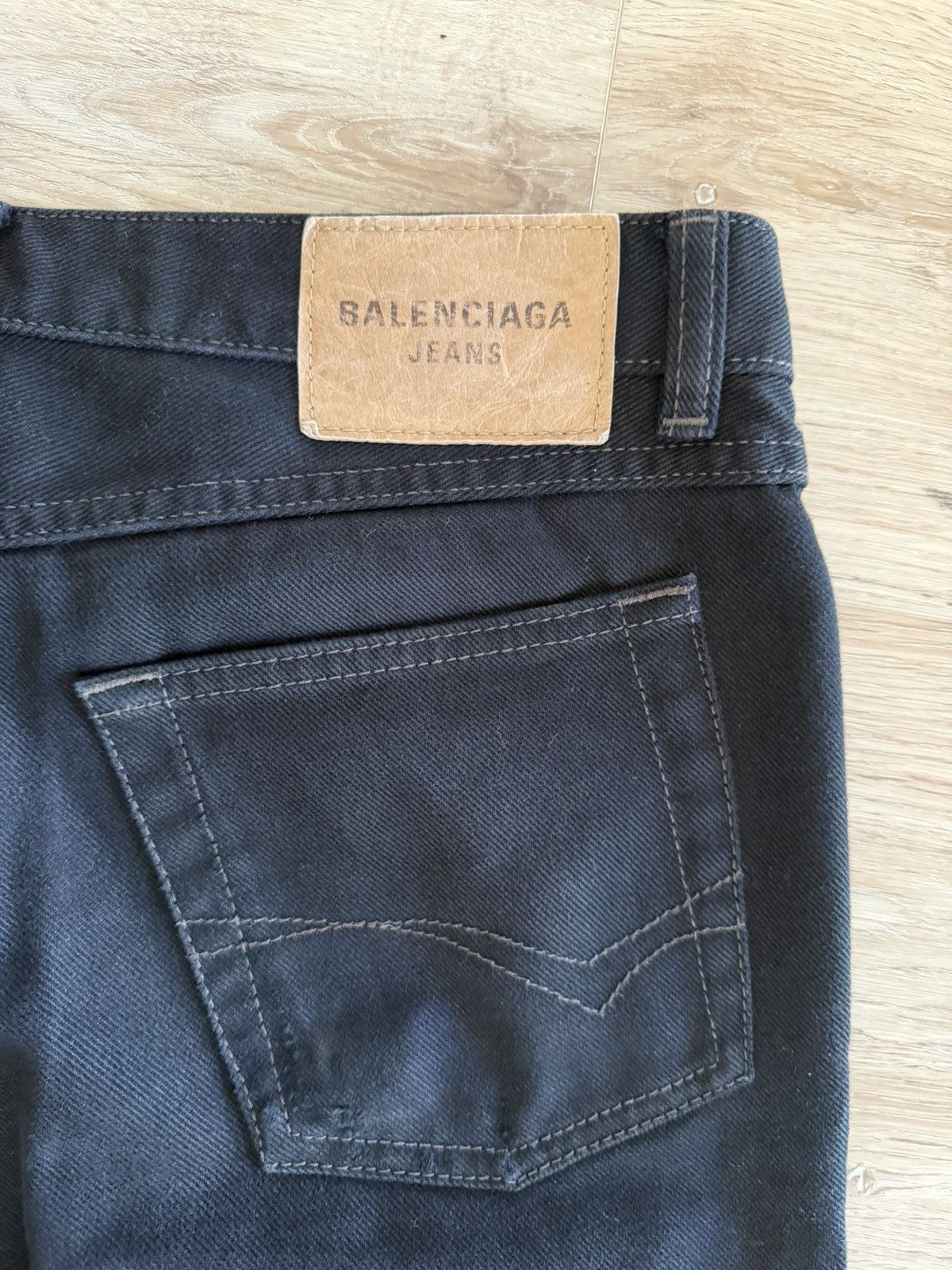 Balenciaga Balenciaga Black Super Fitted Jeans sz 30 Size US 30 / EU 46 - 4 Thumbnail