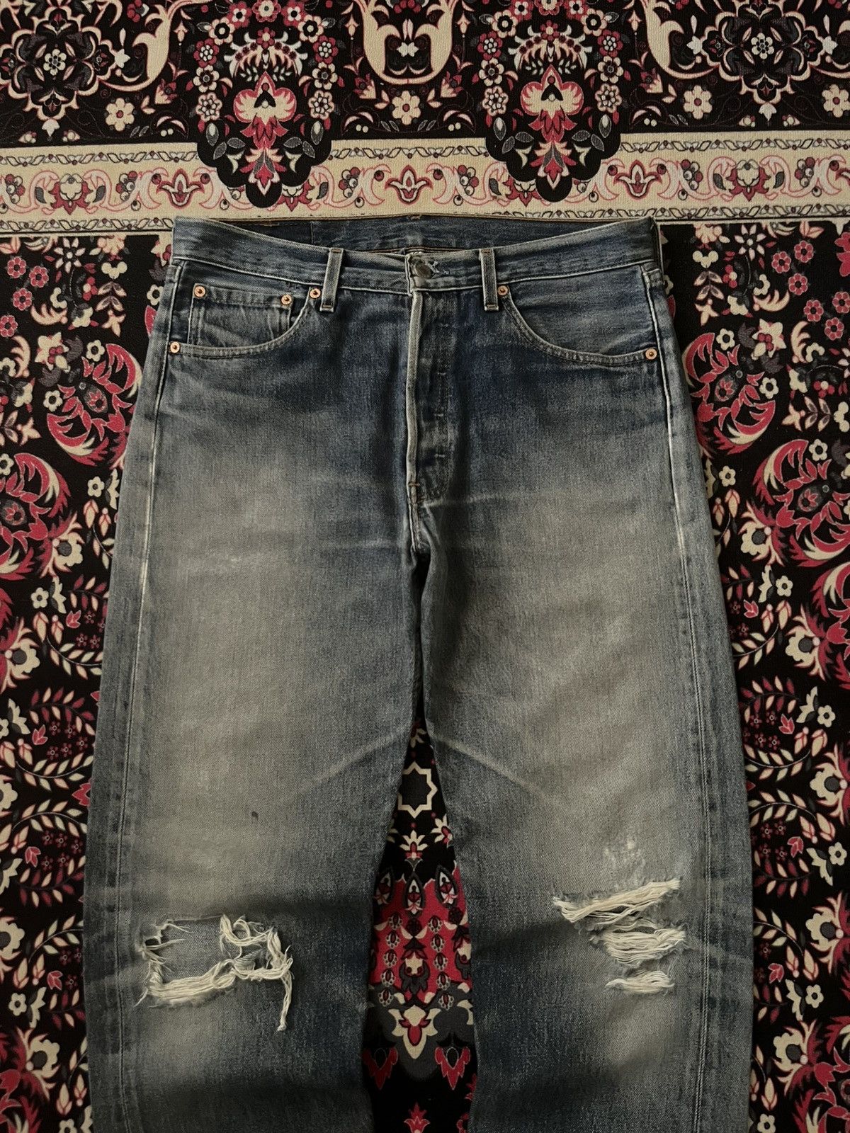 Levi's ⚡️Vintage⚡️90s Levi’s 501 Blue Wash Buttonfly Distressed Jeans Size US 33 - 3 Thumbnail