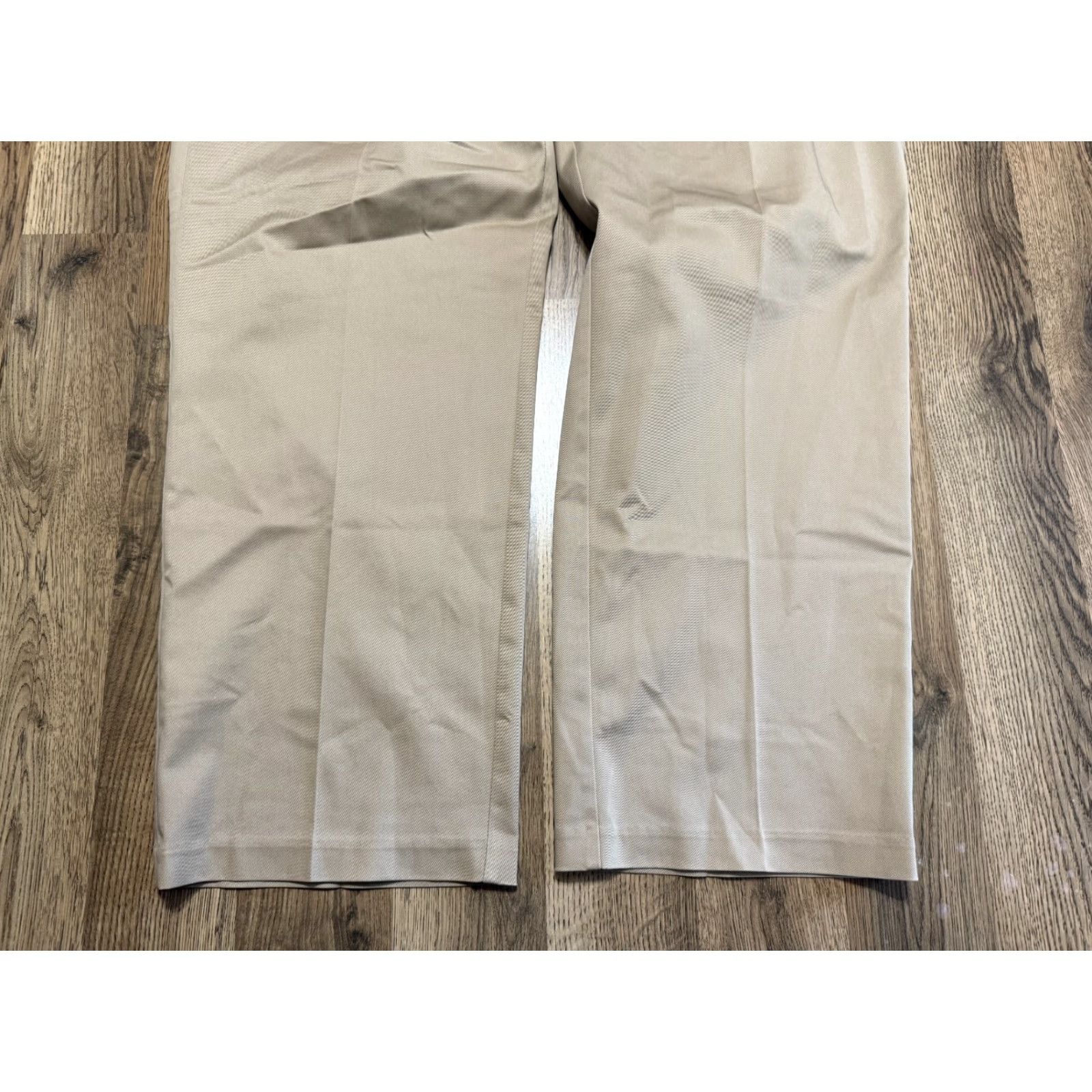 Haggar Haggar Pants, Men’s 42x30 Khaki Classic Fit No Iron 40" Length, Beige, Flat Front, Button, Slashed Pocket, Regular, 30 Inseam, 42x30, Classic Size US 42 / EU 58 - 3 Thumbnail
