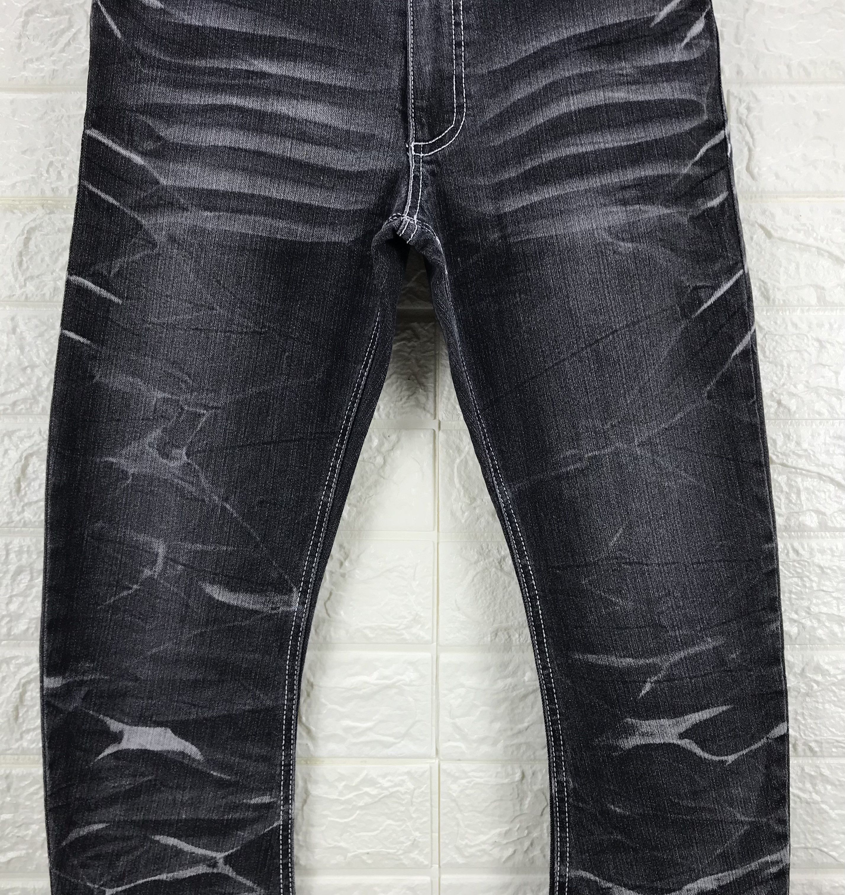 semanticdesign Semantic Design J Leg Bleach Black Jeans Size US 30 / EU 46 - 3 Thumbnail