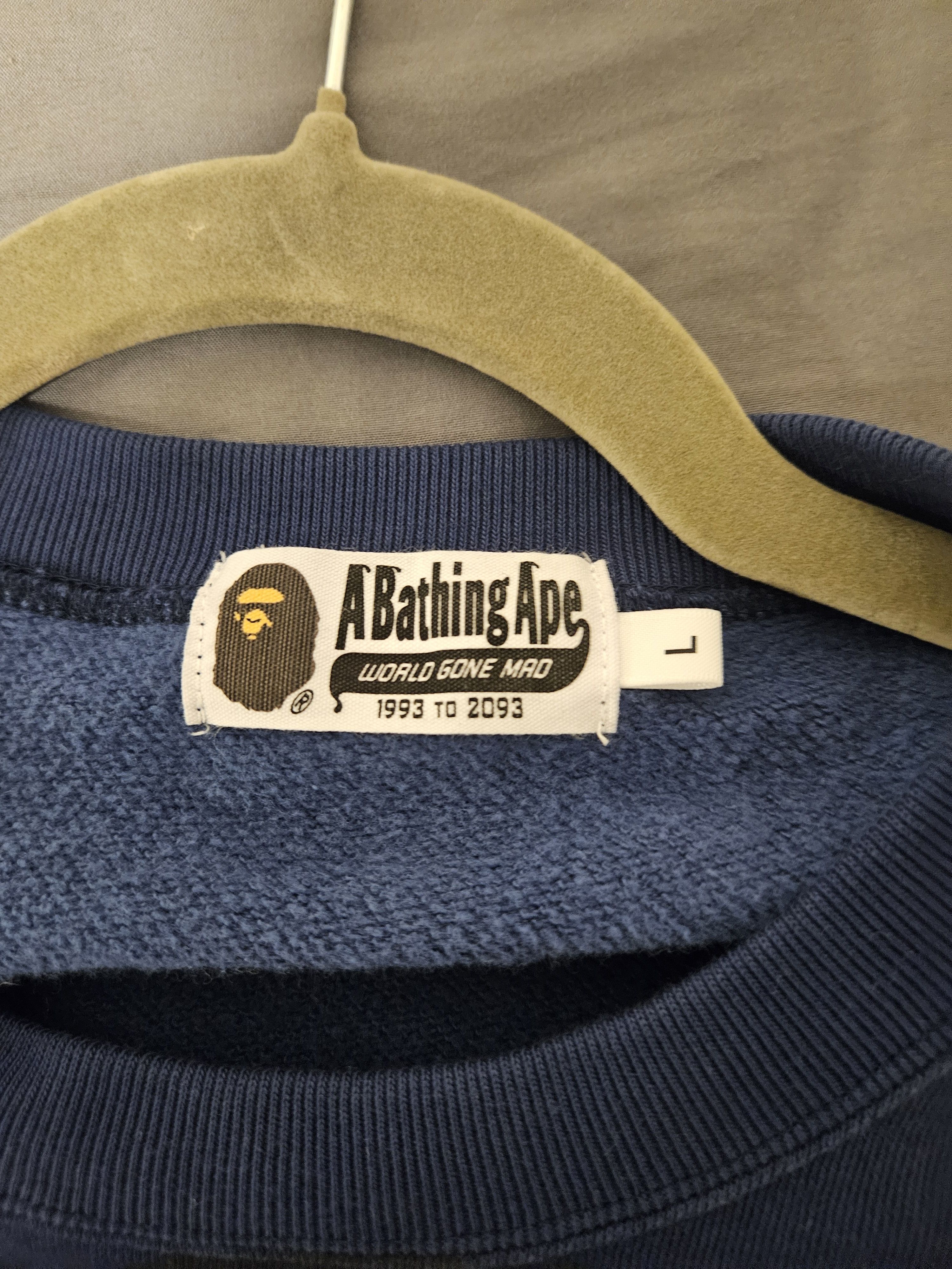 Bape Blue bape camo pattern sweatshirt Size US L / EU 52-54 / 3 - 5 Thumbnail
