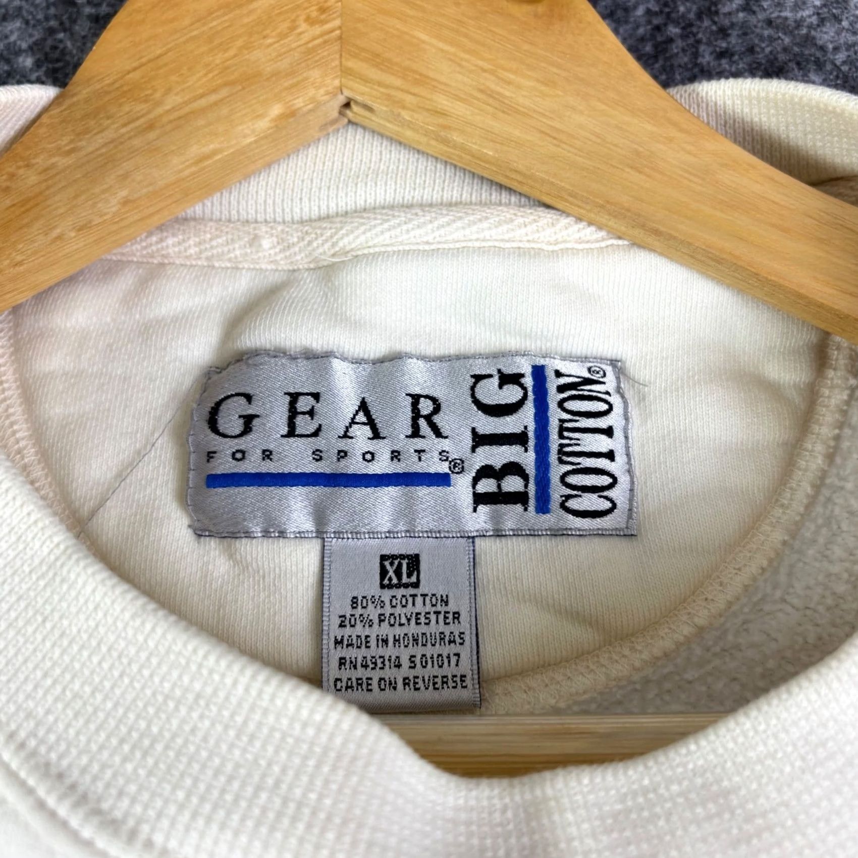 Vintage GEAR FOR SPORTS Sweatshirt XL White Mens Vintage Crew Neck Cotton Blend Graphic Print Heavyweight Pullover Size US XL / EU 56 / 4 - 6 Thumbnail