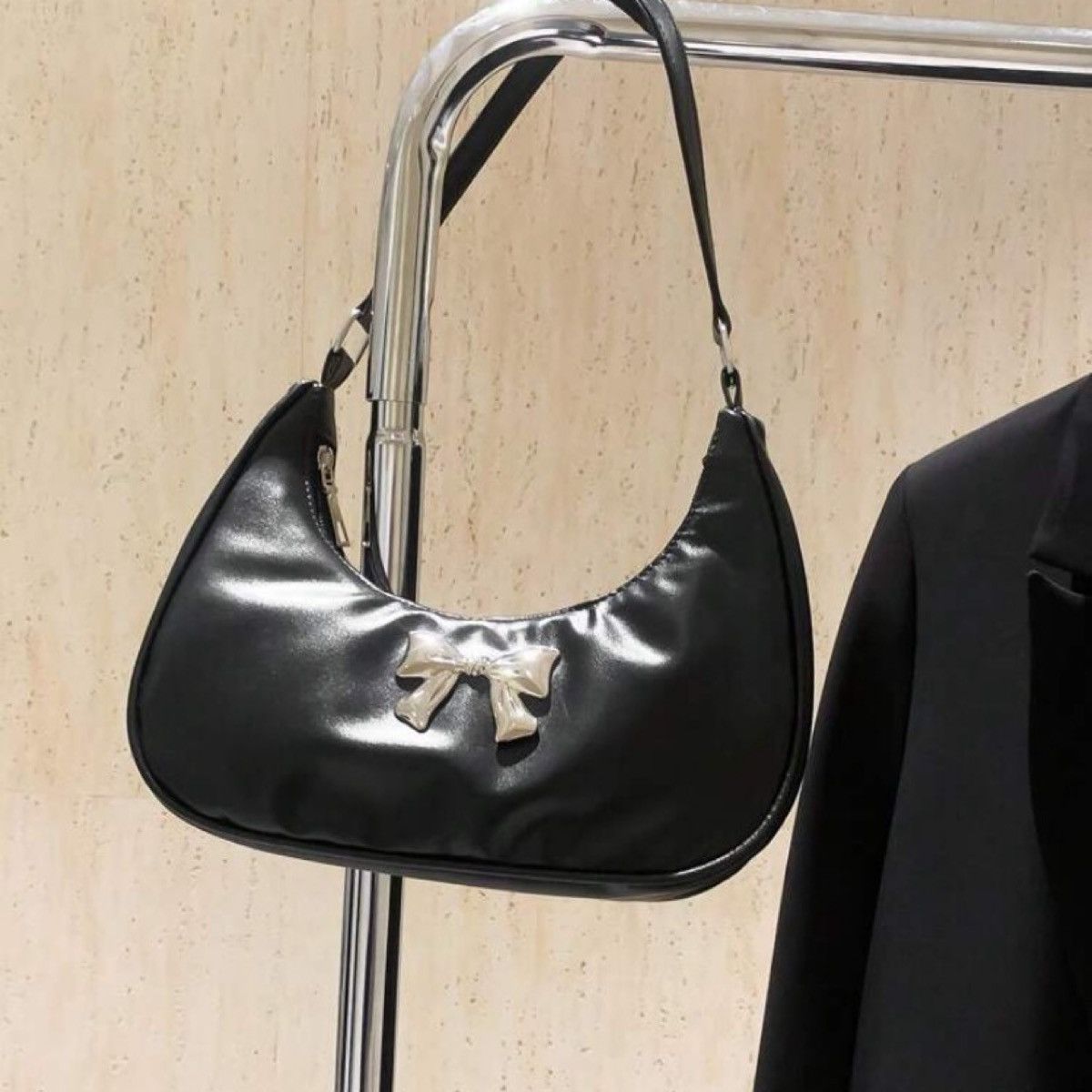 Vintage New Fashion Spring/Summer Metallic Bow Decoration Clutch Bag Size ONE SIZE - 5 Thumbnail