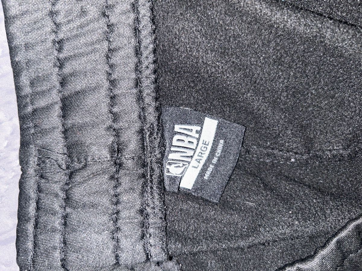 NBA Men’s medium NBA joggers Size US 31 - 3 Thumbnail