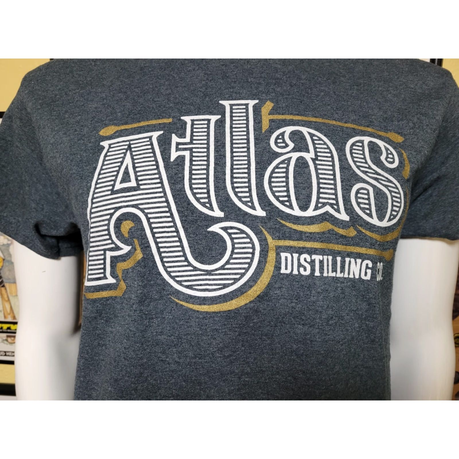 Gildan Atlas Distilling Co Clinton MI Alevri Mill Liquor Spirits T Shirt Medium Defunct Size US M / EU 48-50 / 2 - 2 Thumbnail