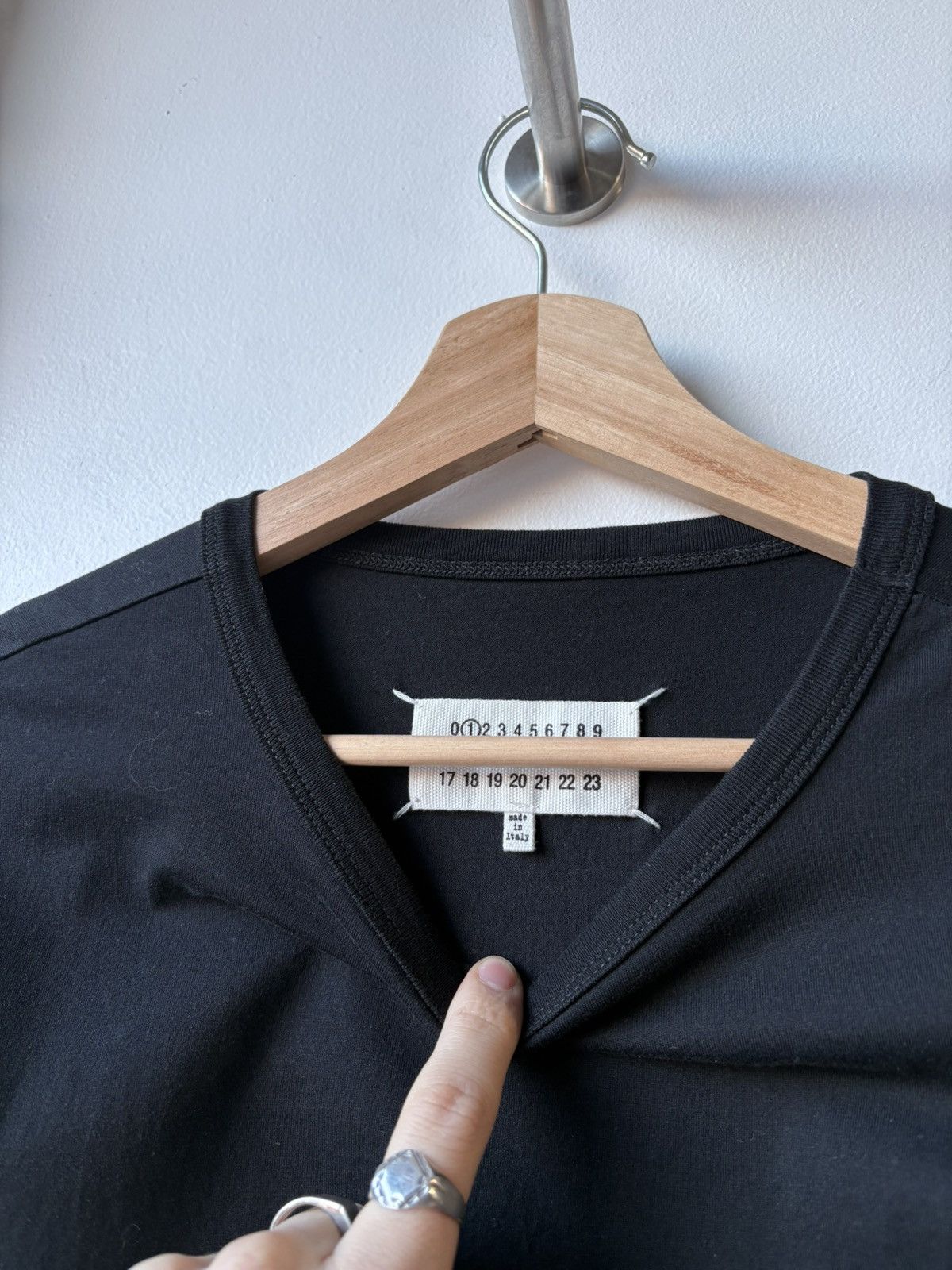 Maison Margiela Maison Margiela SS23 Distorted black logo tee Size US M / EU 48-50 / 2 - 3 Thumbnail