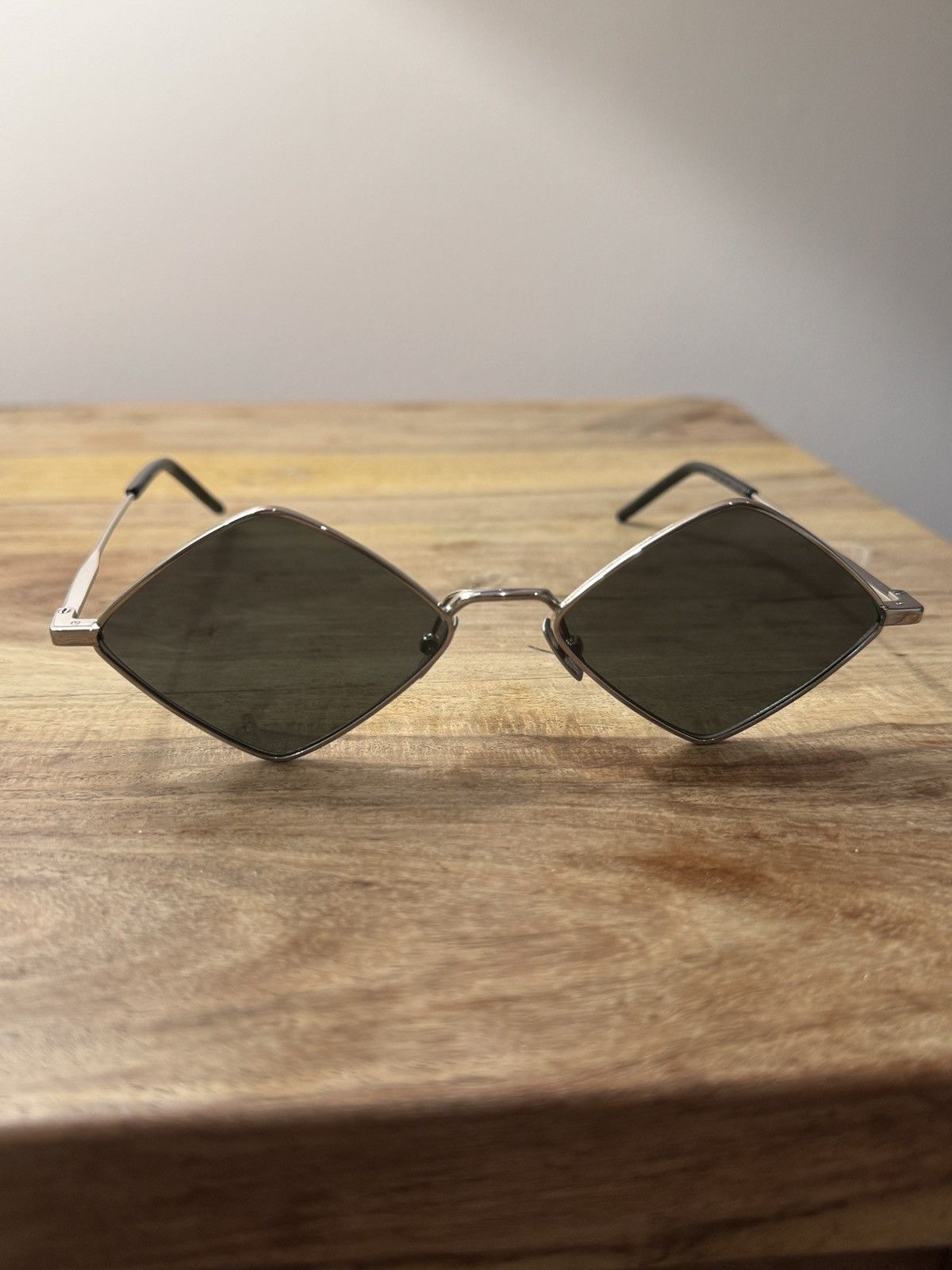 Saint Laurent Paris SAINT LAURENT “Lisa” metal sunglasses Size ONE SIZE - 4 Thumbnail