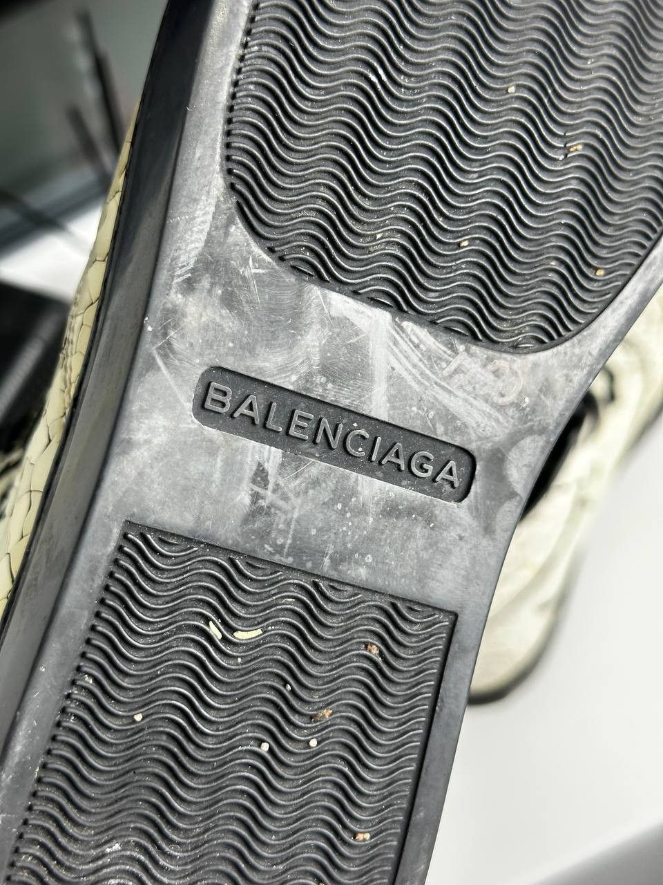 Balenciaga Balenciaga High Top Trainers Snake Skin Cracked Size 7.5 Size US 7.5 / EU 40-41 - 16 Thumbnail