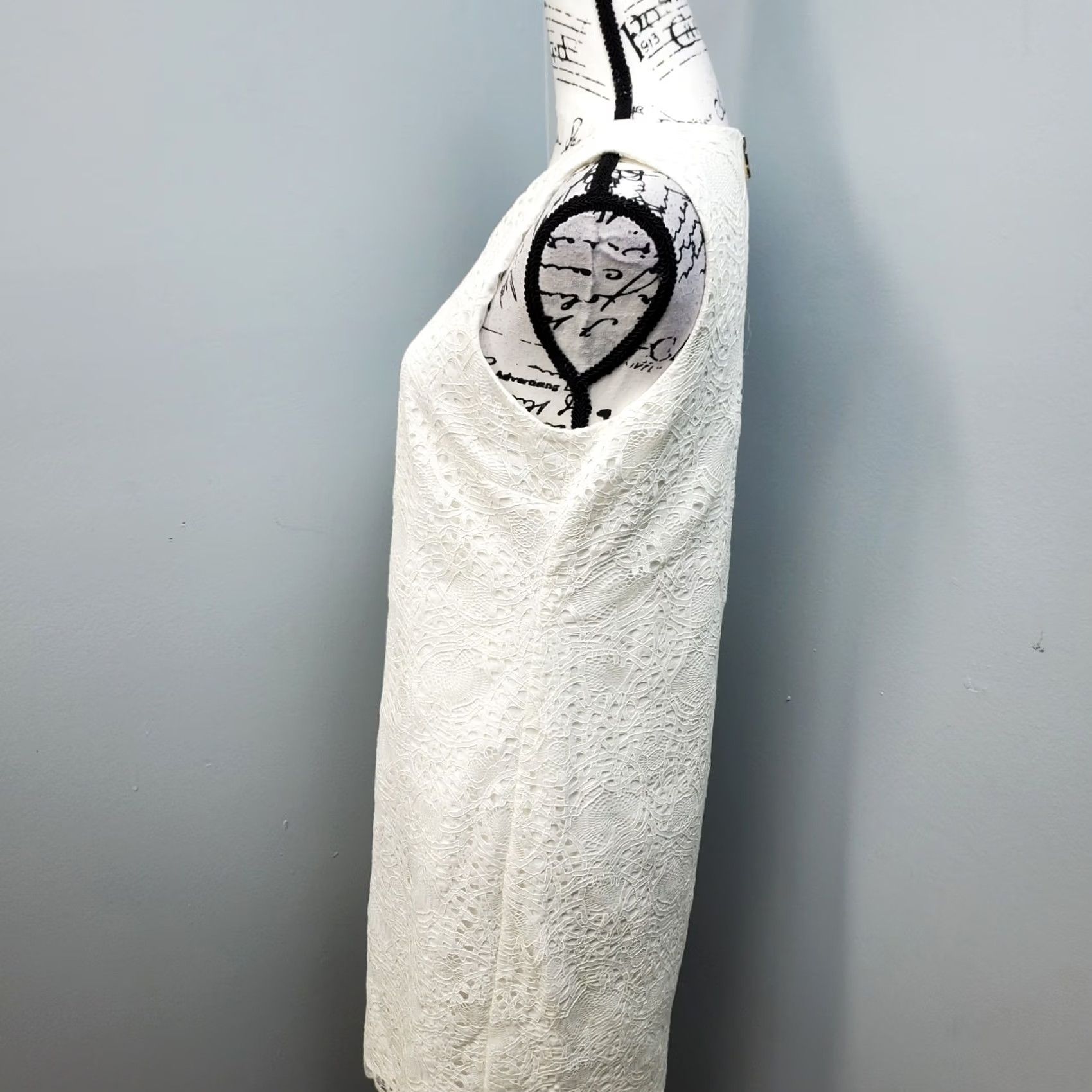 Vince Camuto Vince Camuto White Shift Dress Womens 8 Sleeveless Back Zip Knee Length Formal Party Cocktail Dress Size M / US 6-8 / IT 42-44 - 5 Thumbnail