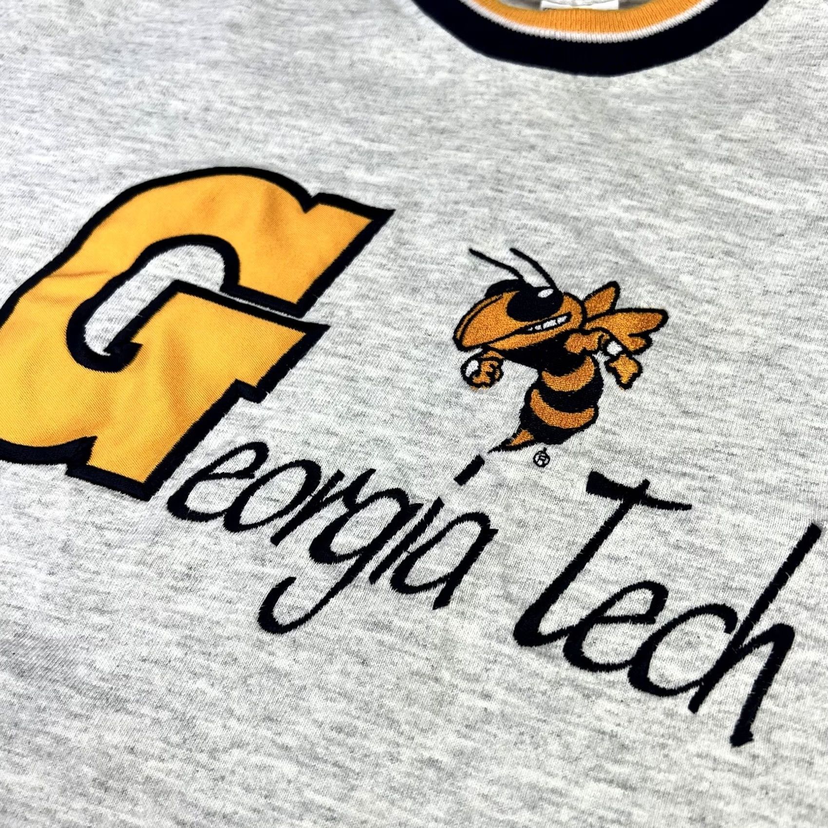 Vintage VINTAGE Georgia Tech Yellow Jackets Embroidered T-Shirt Medium Men Gray 100% Cotton Embroidered Logo Ringer 90s Size US M / EU 48-50 / 2 - 5 Thumbnail
