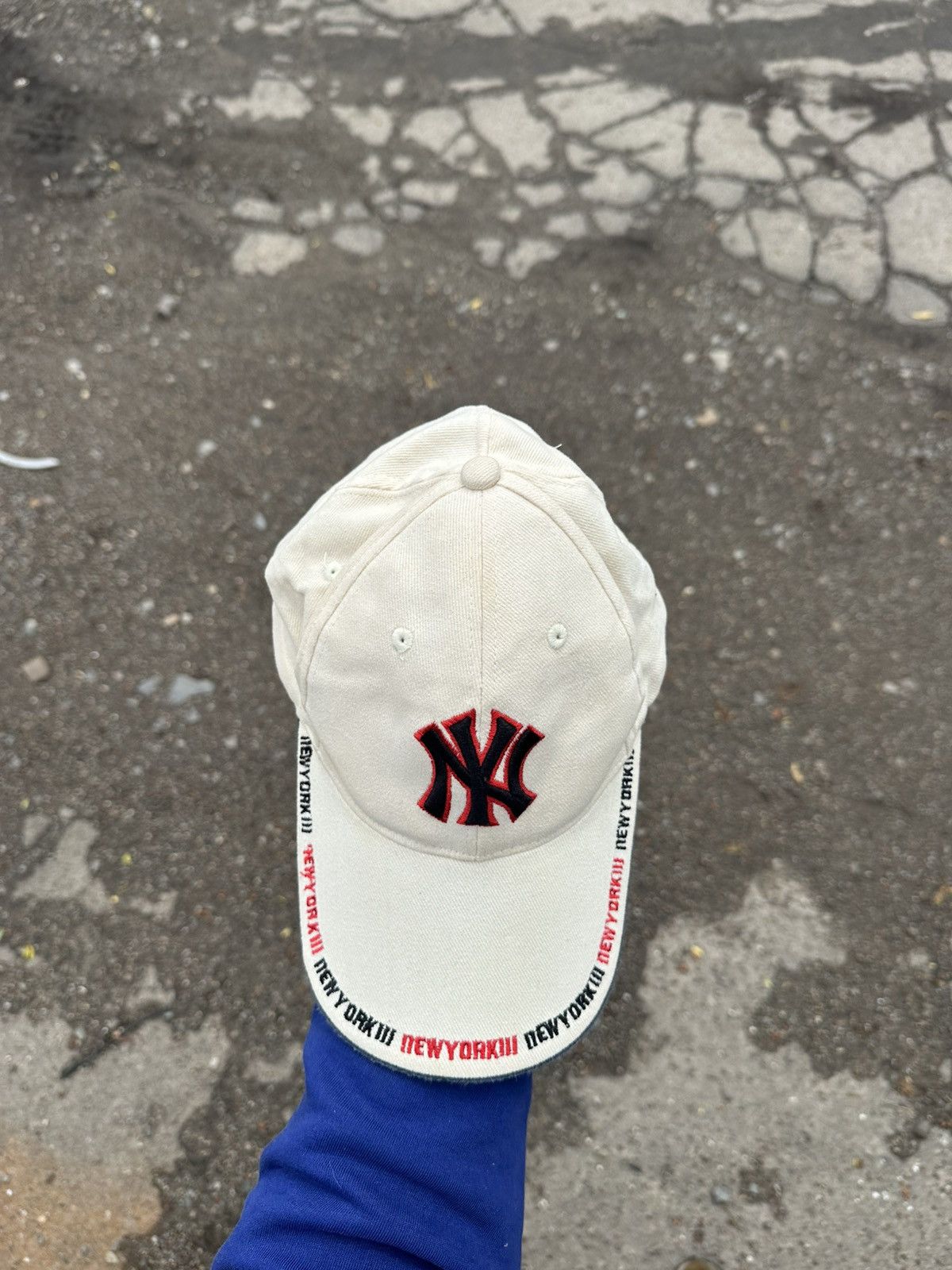 New York Yankees Vintage New York 3 Cap Beige Y2K Old Money Style Size ONE SIZE - 6 Thumbnail