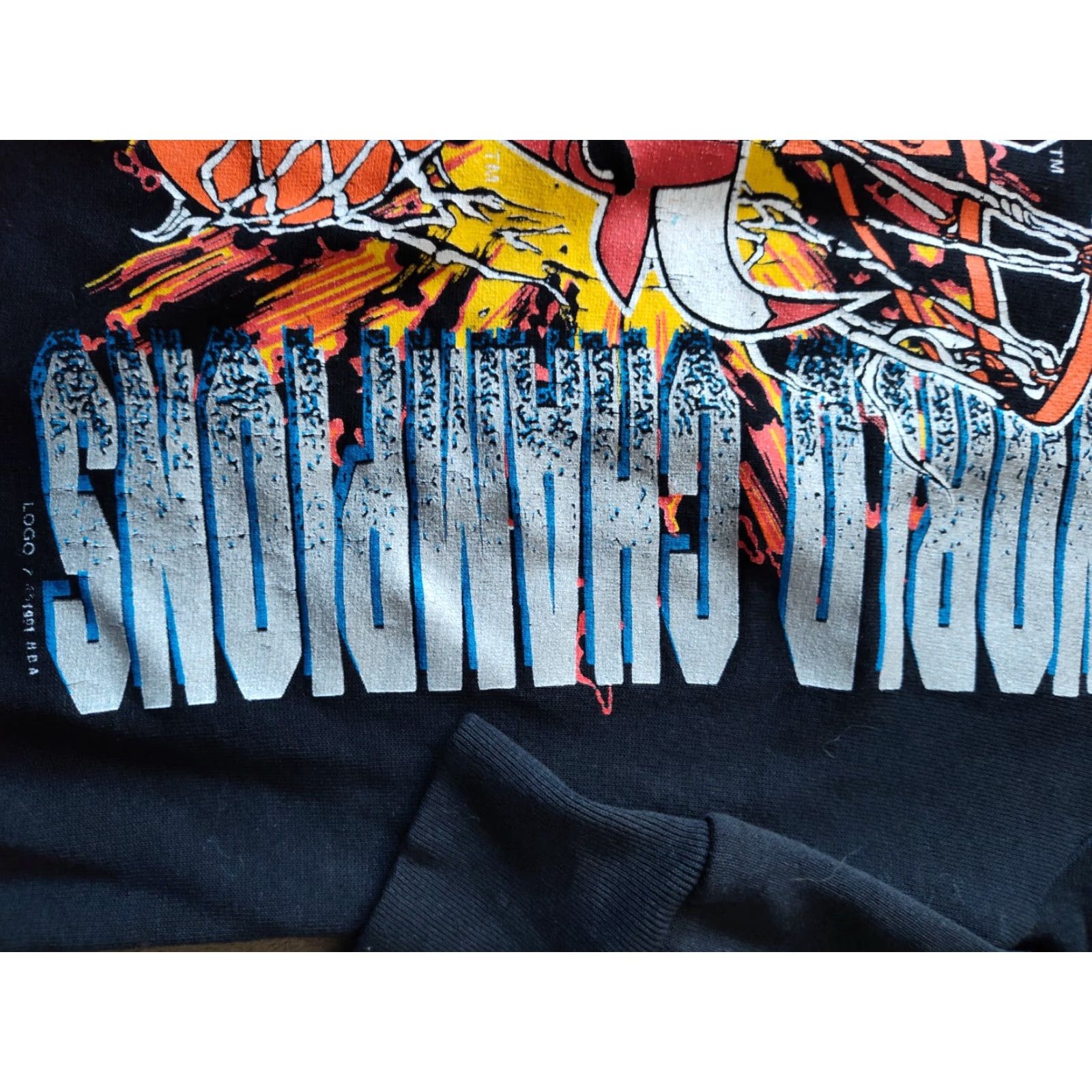 Logo 7 VINTAGE Logo 7 Chicago Bulls World Champions NBA Finals 1991 Sweatshirt Long Sleeve Pullover M Black Mens USA 90s Michael Jordan{"payload":""} Size US M / EU 48-50 / 2 - 4 Thumbnail