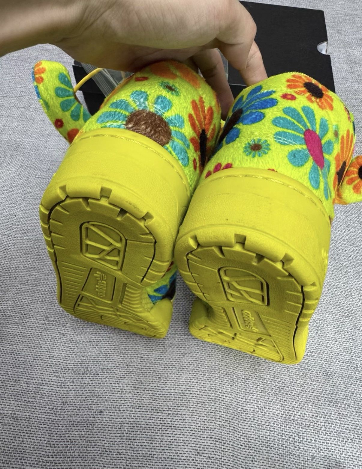 Adidas Adidas Jeremy Scott JS Wings Bear Floral Camo G61076 K37 Size US 7 / EU 40 - 2 Thumbnail