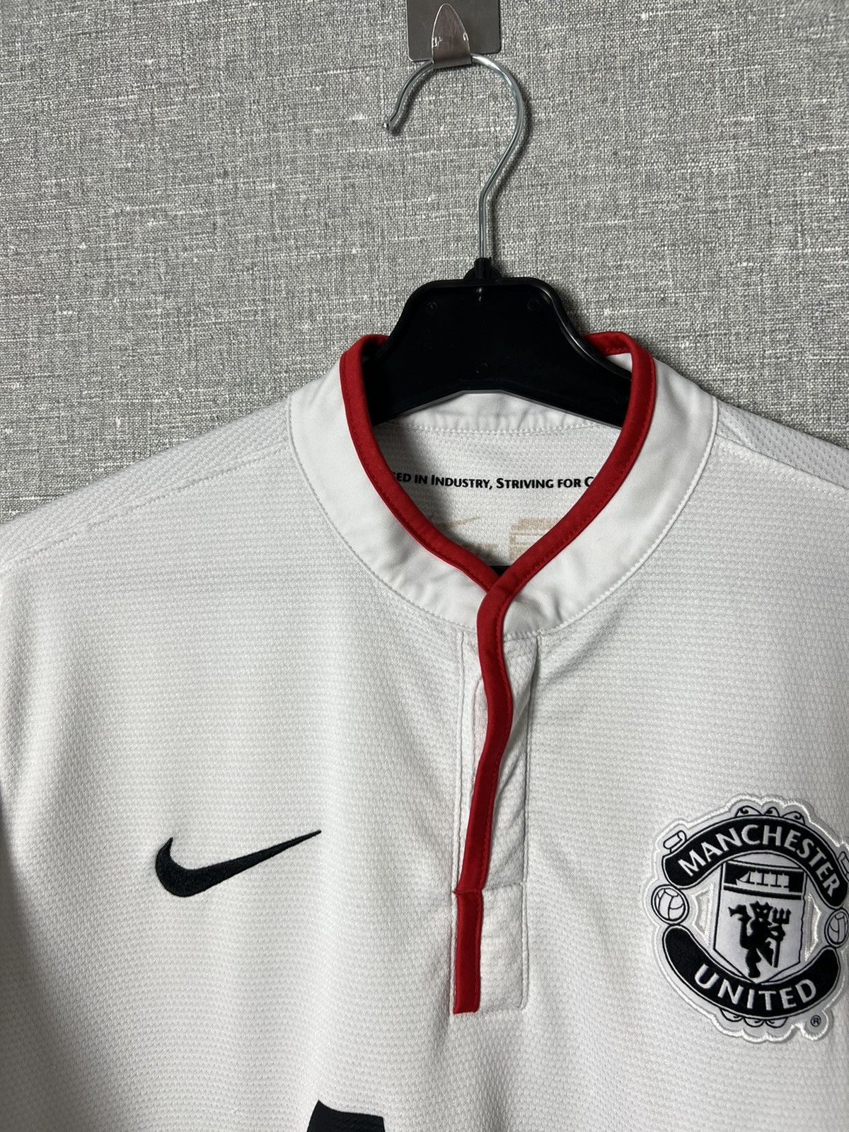 Nike Nike Manchester United 2012 /2013 #20 V. Persie Jersey Shirt Size US M / EU 48-50 / 2 - 16 Thumbnail