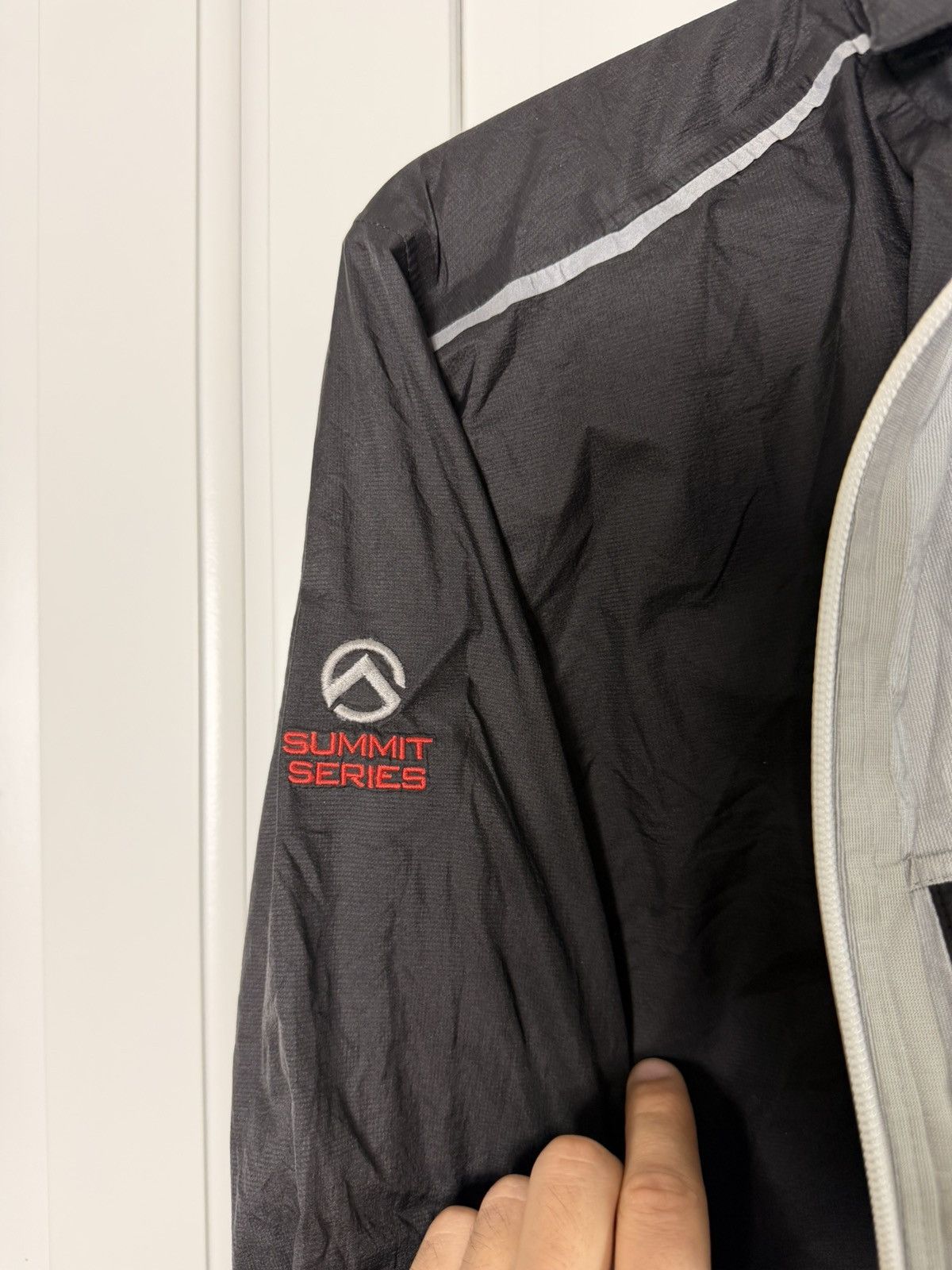 The North Face The North Face Black Lightweight Jacket–Size M Summit Series Size US M / EU 48-50 / 2 - 5 Thumbnail