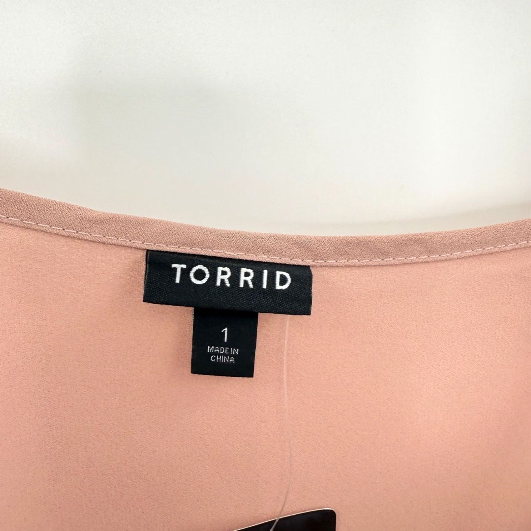 Torrid Torrid Top Womens 1 Pink NWT Plus Size Dusty Quartz Sleeveless Pleated Cami Tank FLAWS Size XS / US 0-2 / IT 36-38 - 3 Thumbnail