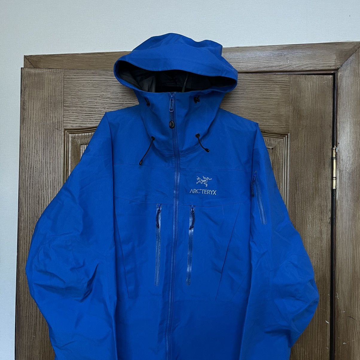 Arc'teryx Men's Arcteryx Beta Gore-Tex Jacket Size US M / EU 48-50 / 2 - 3 Thumbnail