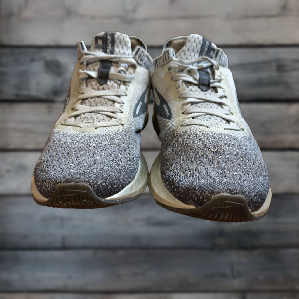 Brooks Brooks Levitate 2 Shoes Womens 9.5 Grey Lace Up Low Top Running Sneakers Size M / US 6-8 / IT 42-44 - 1 Thumbnail