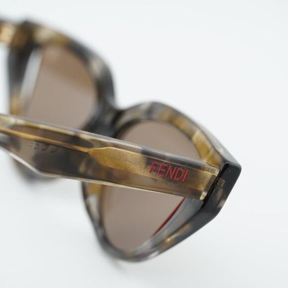 Fendi Fendi FE40009I 56E Sunglasses Shiny Havana Cat Eye Frame Size ONE SIZE - 6 Thumbnail