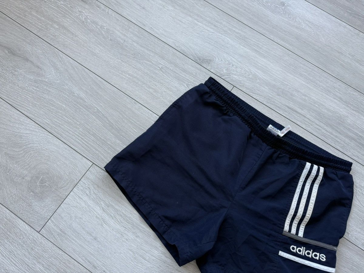 Adidas Adidas 90s Vintage Shorts Size US 32 / EU 48 - 2 Thumbnail