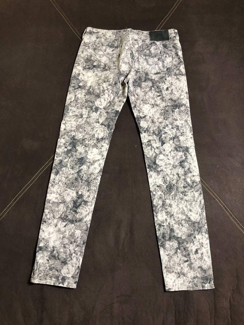 Escada Sport ESCADA Margaretha Ley Tapered Graphic Denim Hi Waist Pants Size 25" / US 0 / IT 36 - 12 Thumbnail