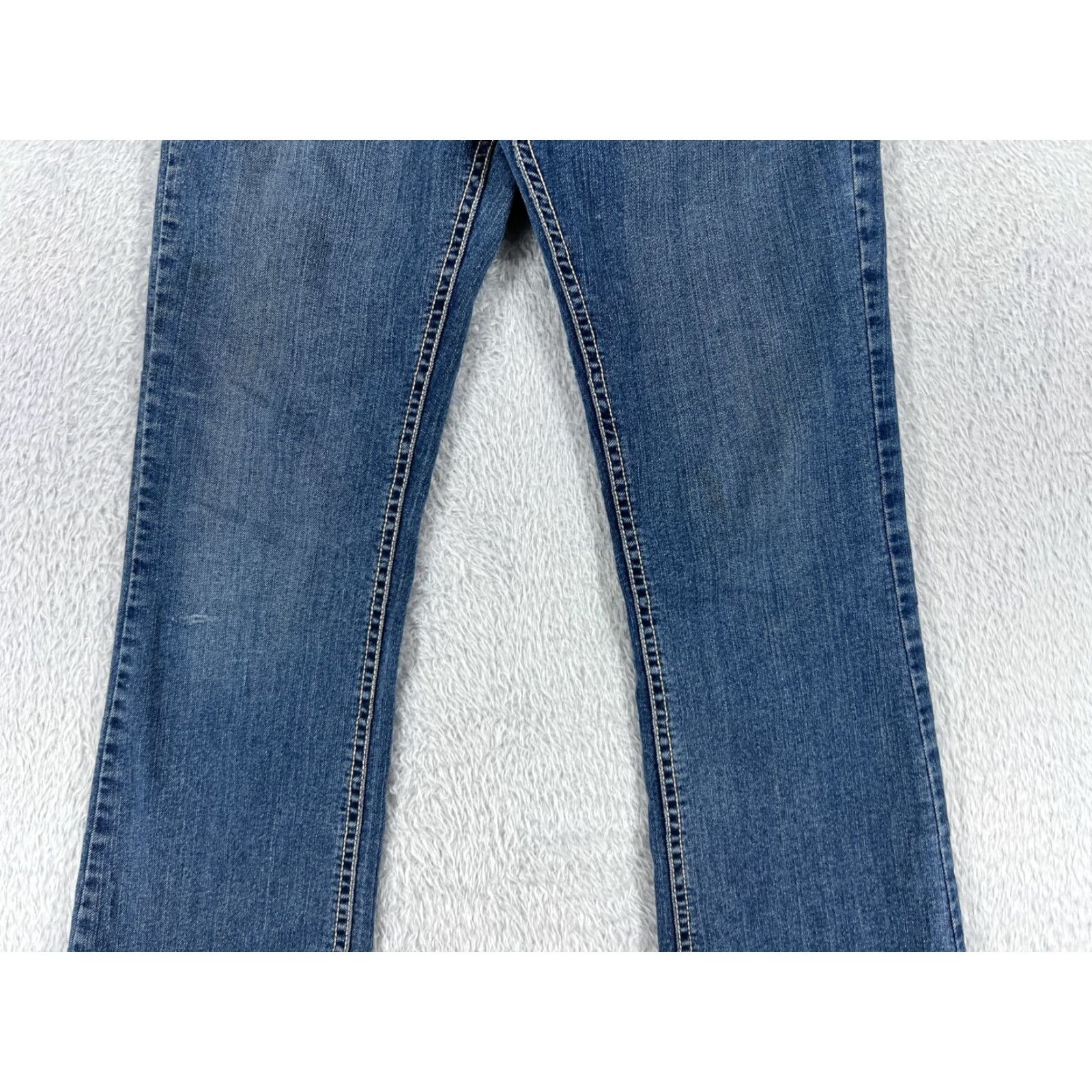 Wrangler Wrangler Jeans 5 28x33 Blue Denim Bootcut Med Wash Embroidered Low Jean Women Size 27" / US 4 / IT 40 - 3 Thumbnail