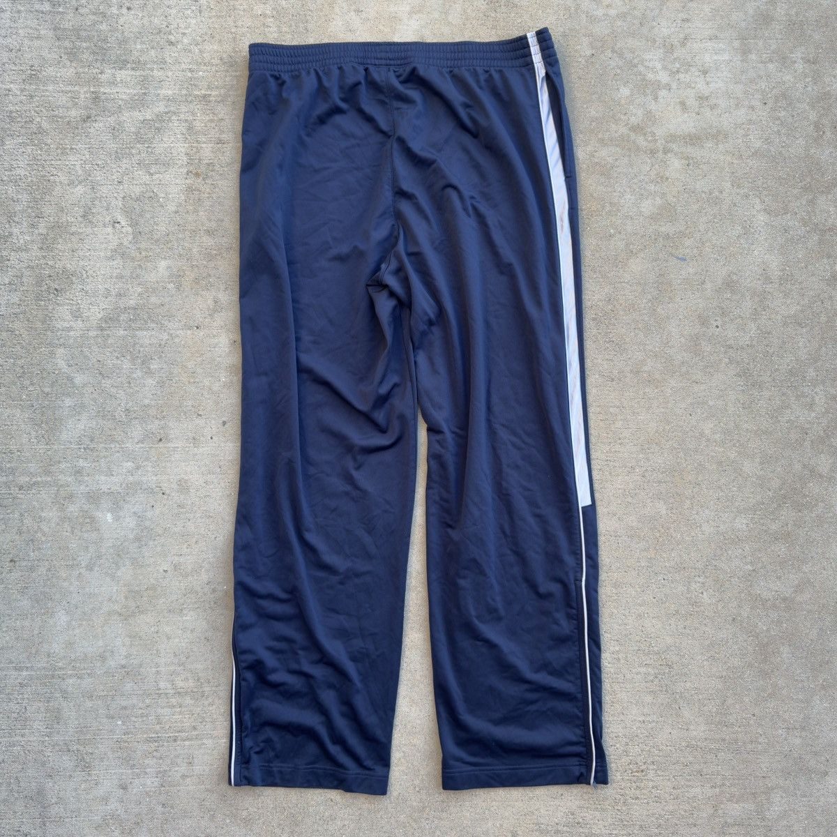Nike Nike navy blue track pants Size XXL #athleisure #tracksuit Size US 36 / EU 52 - 3 Thumbnail