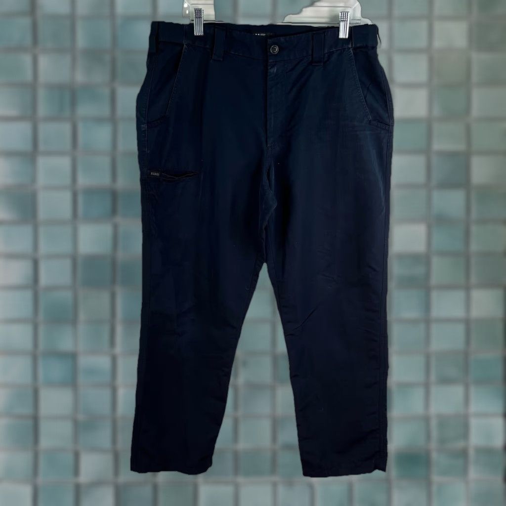 Vintage VINTAGE? No. 5.11 Tactical Ripstop Practical Pants Men Size 36X30 Black Cargo Pants Adult Regular 36 Black 5.11 Tactical Mens Pants 2000s/USA Size US 36 / EU 52 - 1 Thumbnail