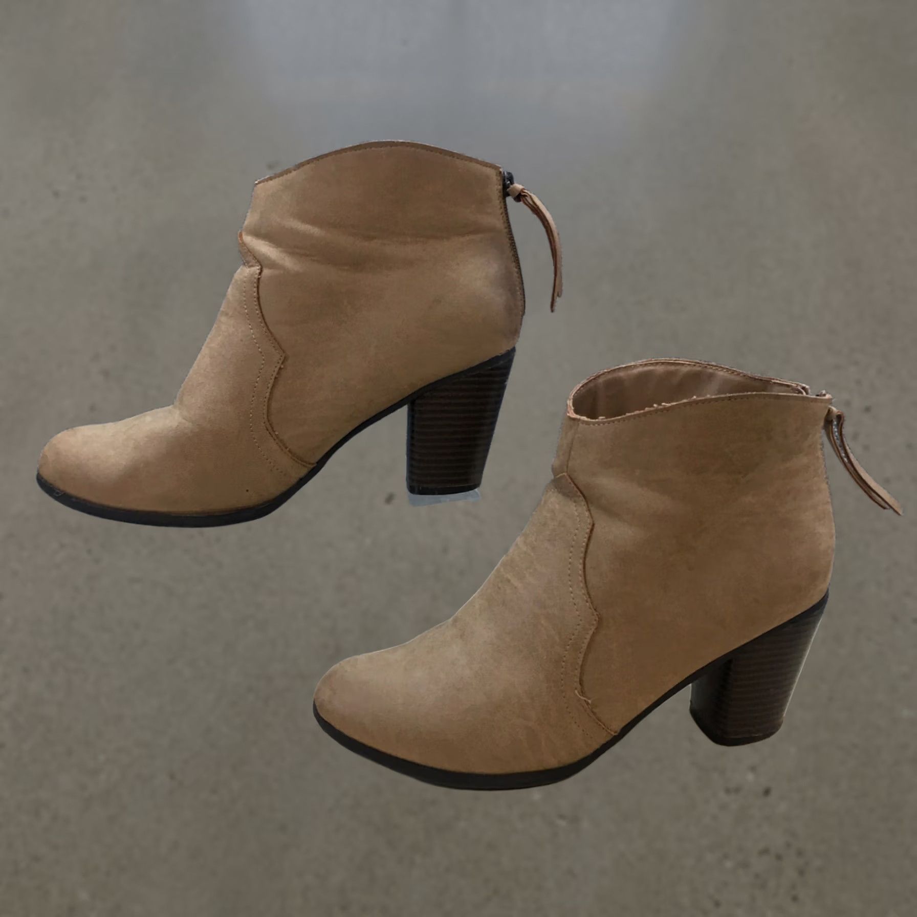 Merona Merona Boots Womens 11 Casual Back Zip Ankle Bootie Brown Faux Leather Heels Black Brown Boots height 3 inches Womens Merona Boots Size US 11 / IT 41 - 1 Thumbnail