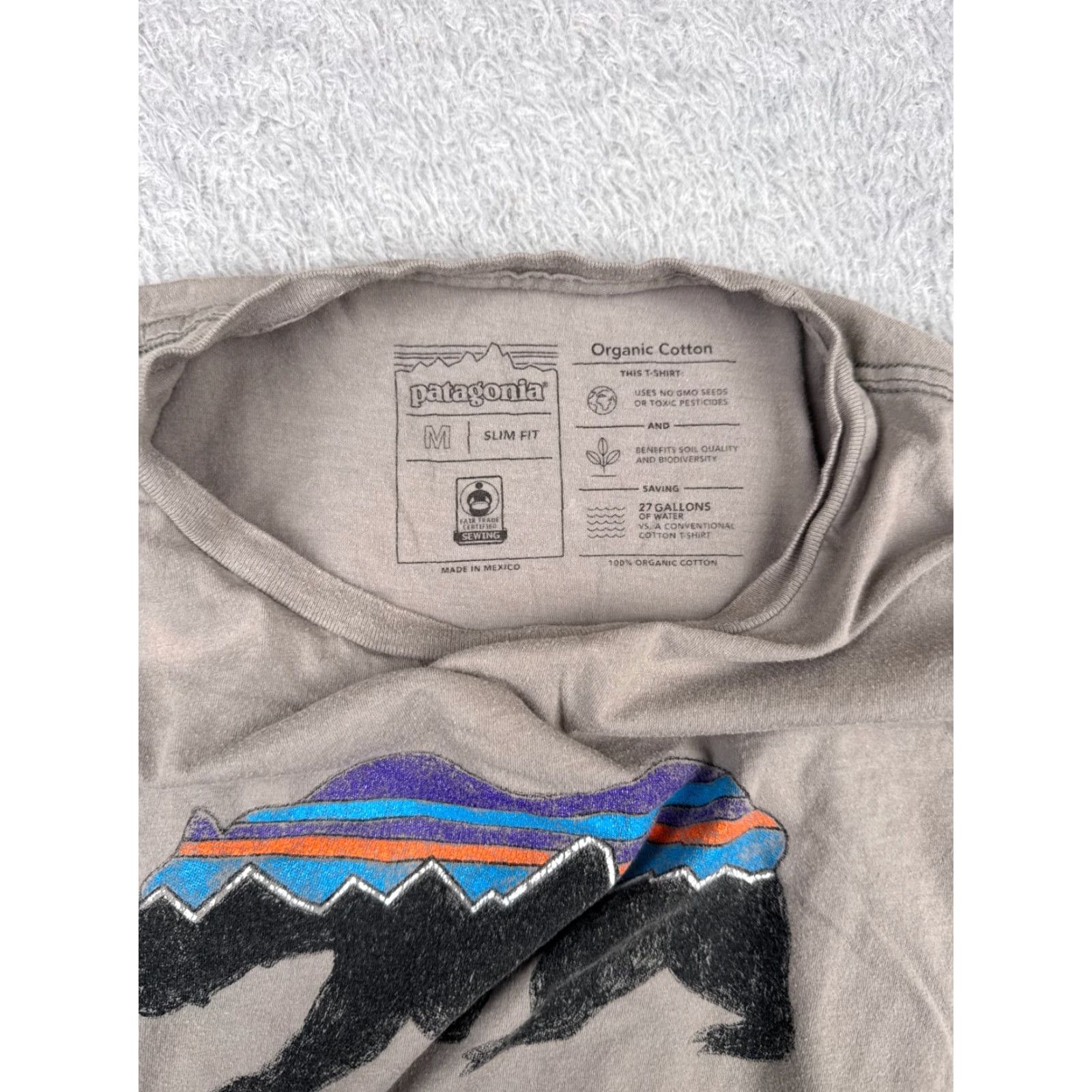 Patagonia Patagonia Shirt Men Medium Gray Short Sleeve Crew Neck Bear Logo Size US M / EU 48-50 / 2 - 2 Thumbnail