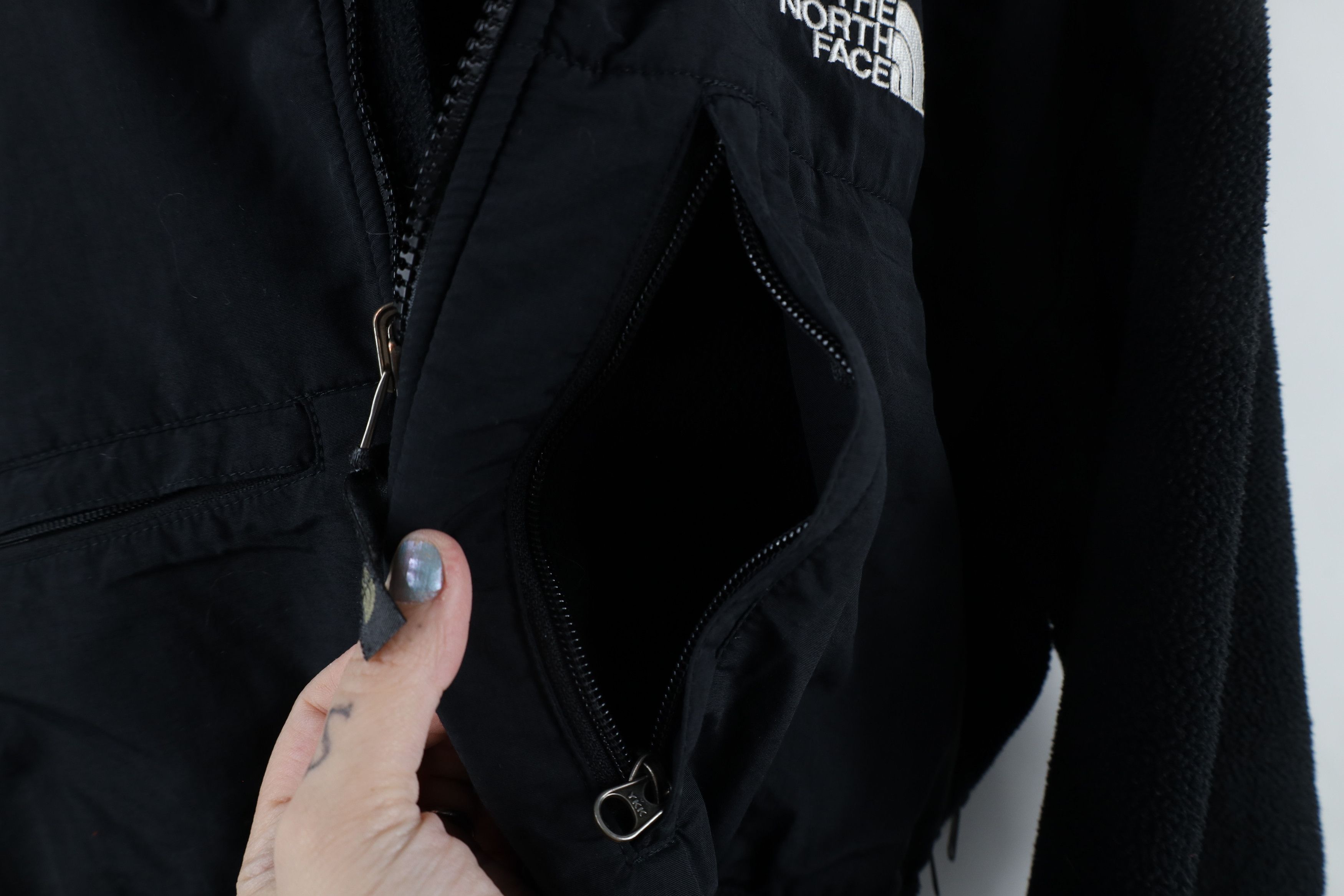 The North Face × Vintage Vintage The North Face Spell Out Denali Fleece Jacket Black Size US M / EU 48-50 / 2 - 5 Thumbnail