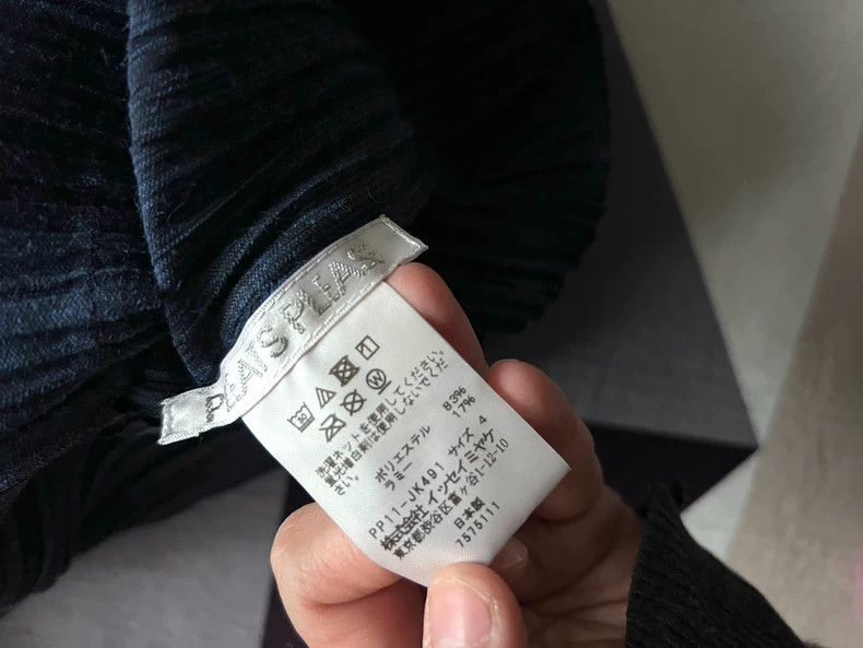 Issey Miyake issey miyake size：4 Dark blue long sleeves 2506-Nextarrow Size XXS / US 00 / IT 34 - 3 Thumbnail