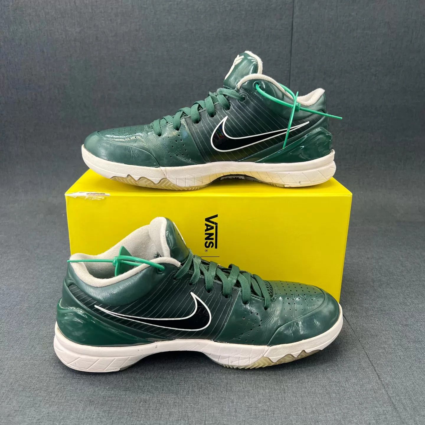 Nike zk4 Bucks Size 43 Like New Size US 10 / EU 43 - 6 Thumbnail