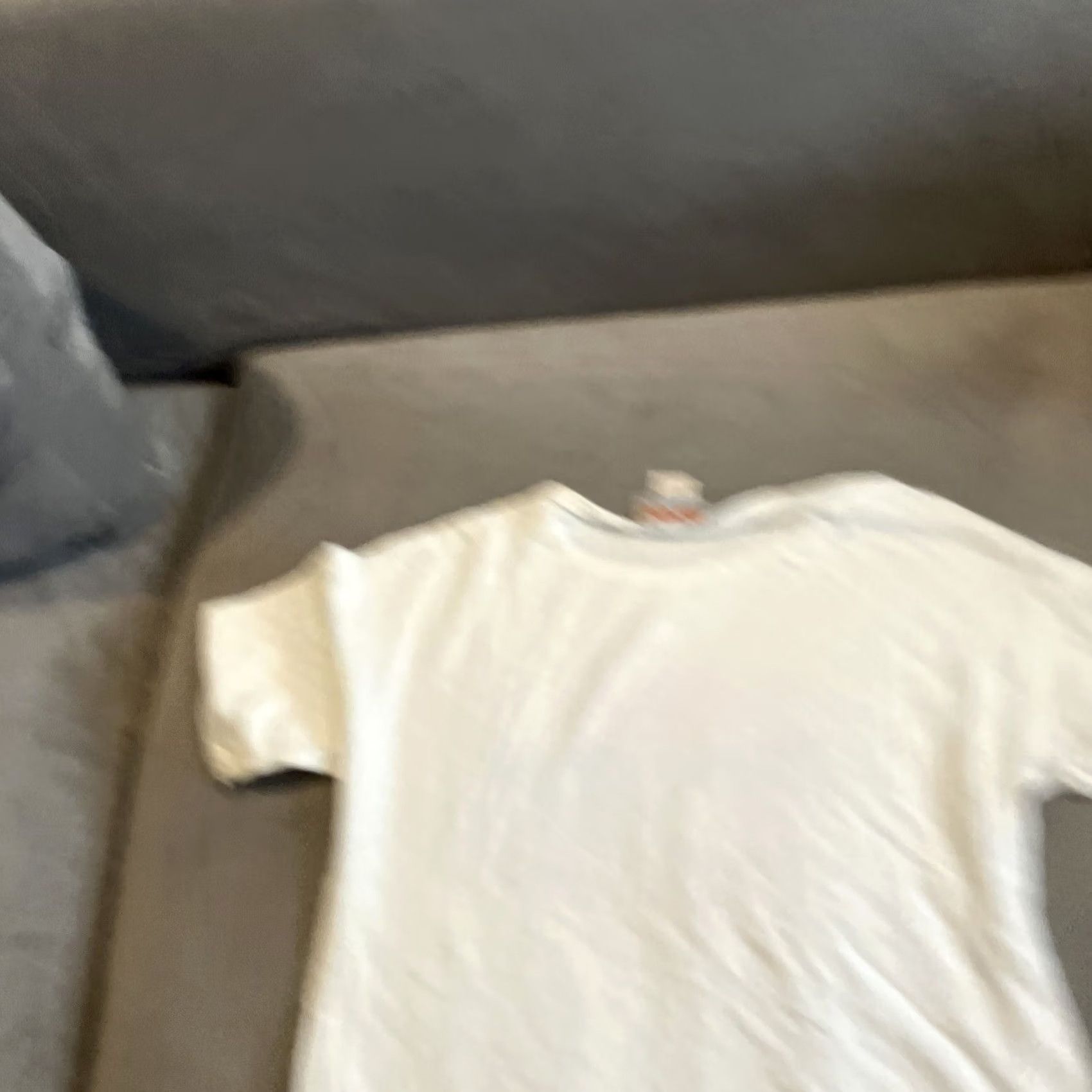 Zara AC/DC x ZARA 1979 European Tour Crop Top T-Shirt Size 13/14 Teens Boys Girls Crew Neck Short Sleeve Cotton Ivory Logo Knit Vintage No? Size XL / US 12-14 / IT 48-50 - 4 Thumbnail