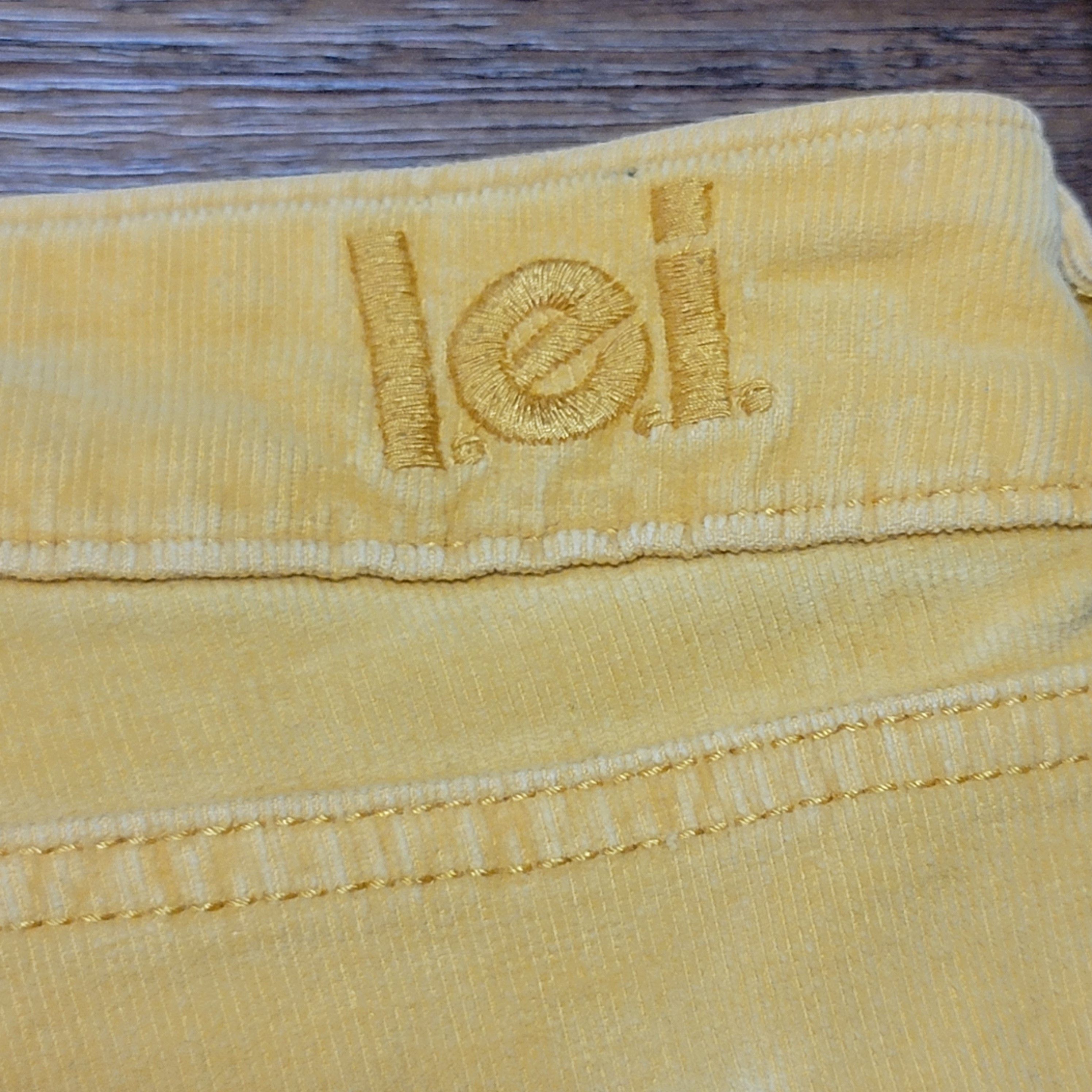 L.E.I. l.e.i. Ashley Lowrise Skinny Corduroys - Junior 11 Regular Size 34" / US 12 / IT 48 - 5 Thumbnail