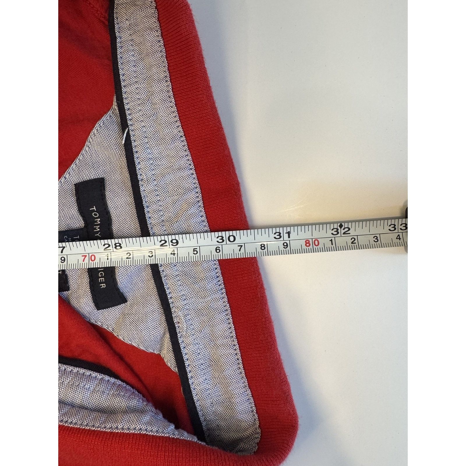 Tommy Hilfiger Tommy Hilfiger Shirt Red Custom Fit Big H Patch Polo Casual Size US XL / EU 56 / 4 - 6 Thumbnail
