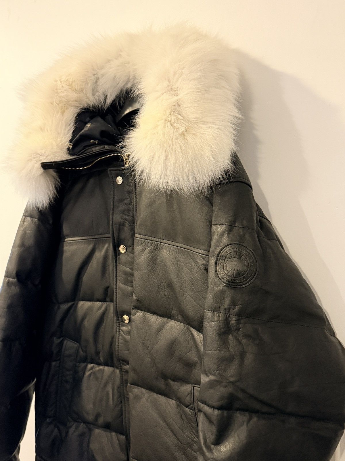 Canada Goose × October's Very Own OVO x Canada Goose F&F Buffalo Leather Chilliwack Jacket Size US XXL / EU 58 / 5 - 2 Thumbnail