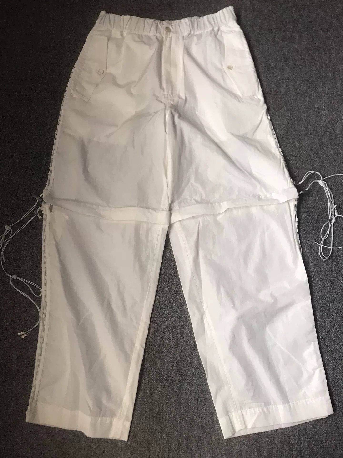 Salvatore Ferragamo Ferragamo White Detachable Casual Pants Size US 32 / EU 48 - 1 Thumbnail