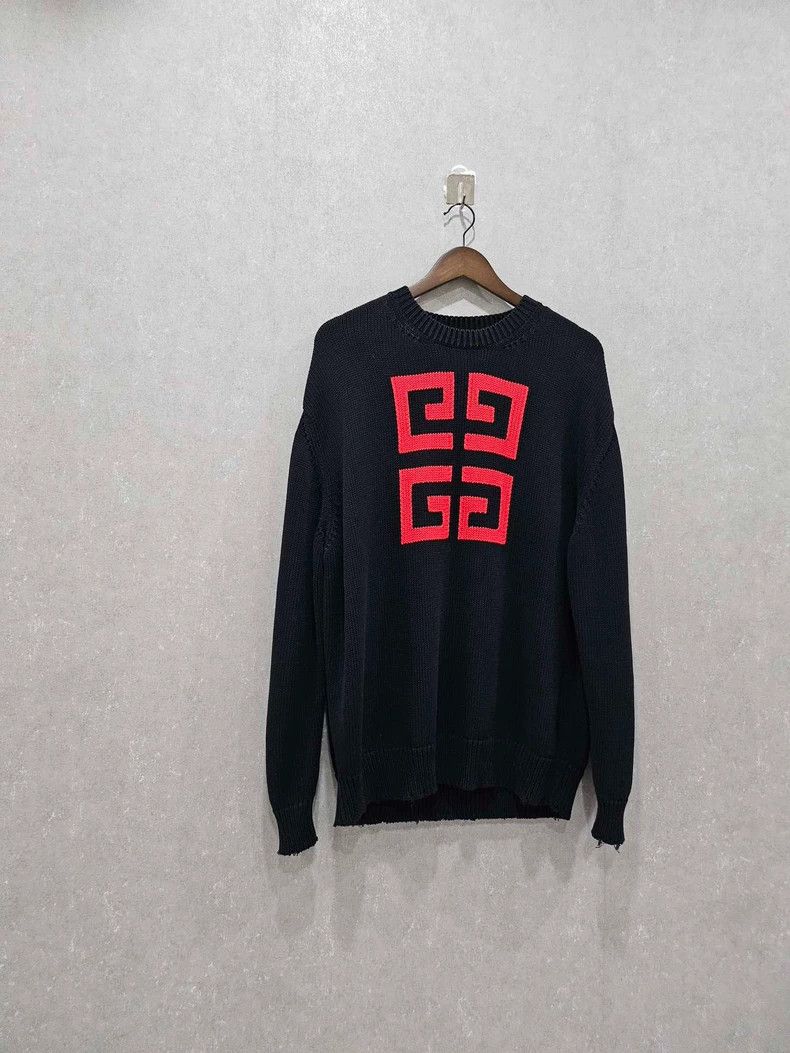 Givenchy Givenchy Logo pattern round neck loose fit long sleeve swe Size US L / EU 52-54 / 3 - 1 Thumbnail