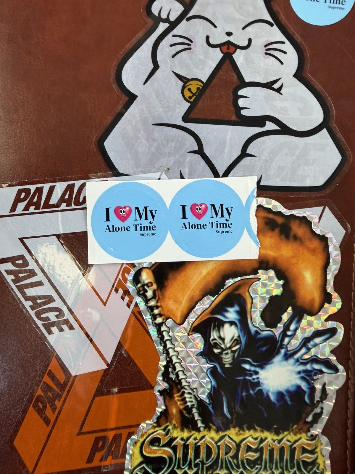 Supreme Supreme I love my alone time sticker(s) Size ONE SIZE - 1 Thumbnail