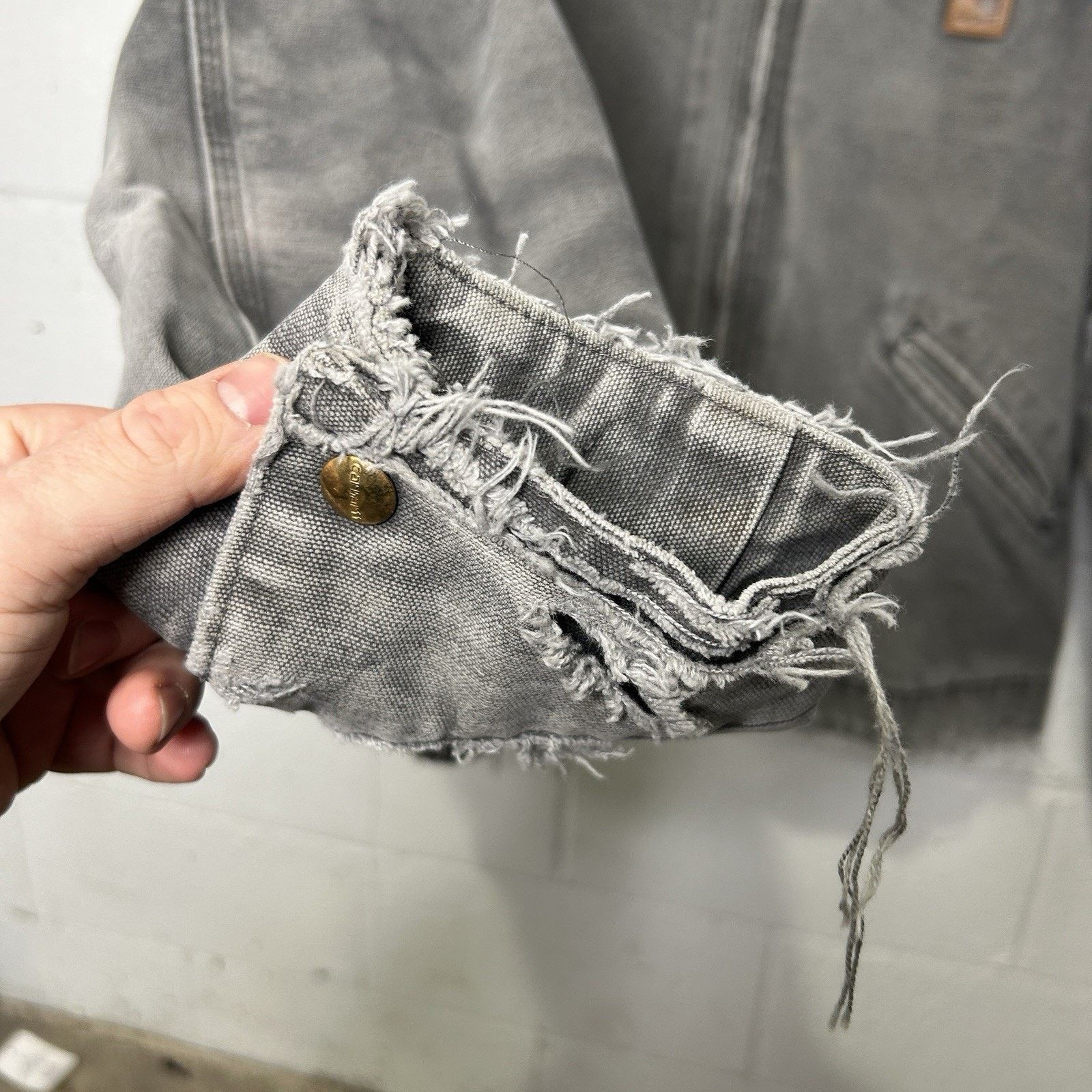 Carhartt Thrashed Vintage Carhartt Detroit Jacket “Gravel” J97 GVL Size US XL / EU 56 / 4 - 7 Thumbnail